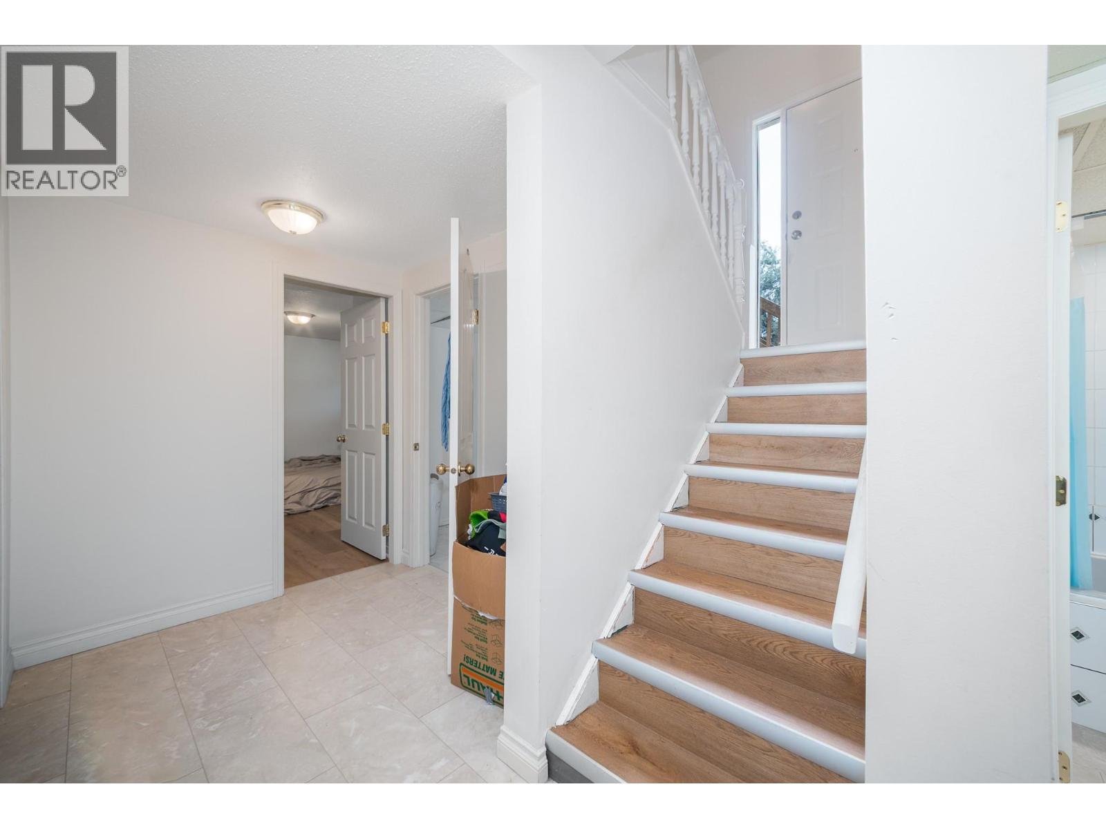 679 Mcclure Road, Kelowna, British Columbia  V1W 1L7 - Photo 27 - 10388487