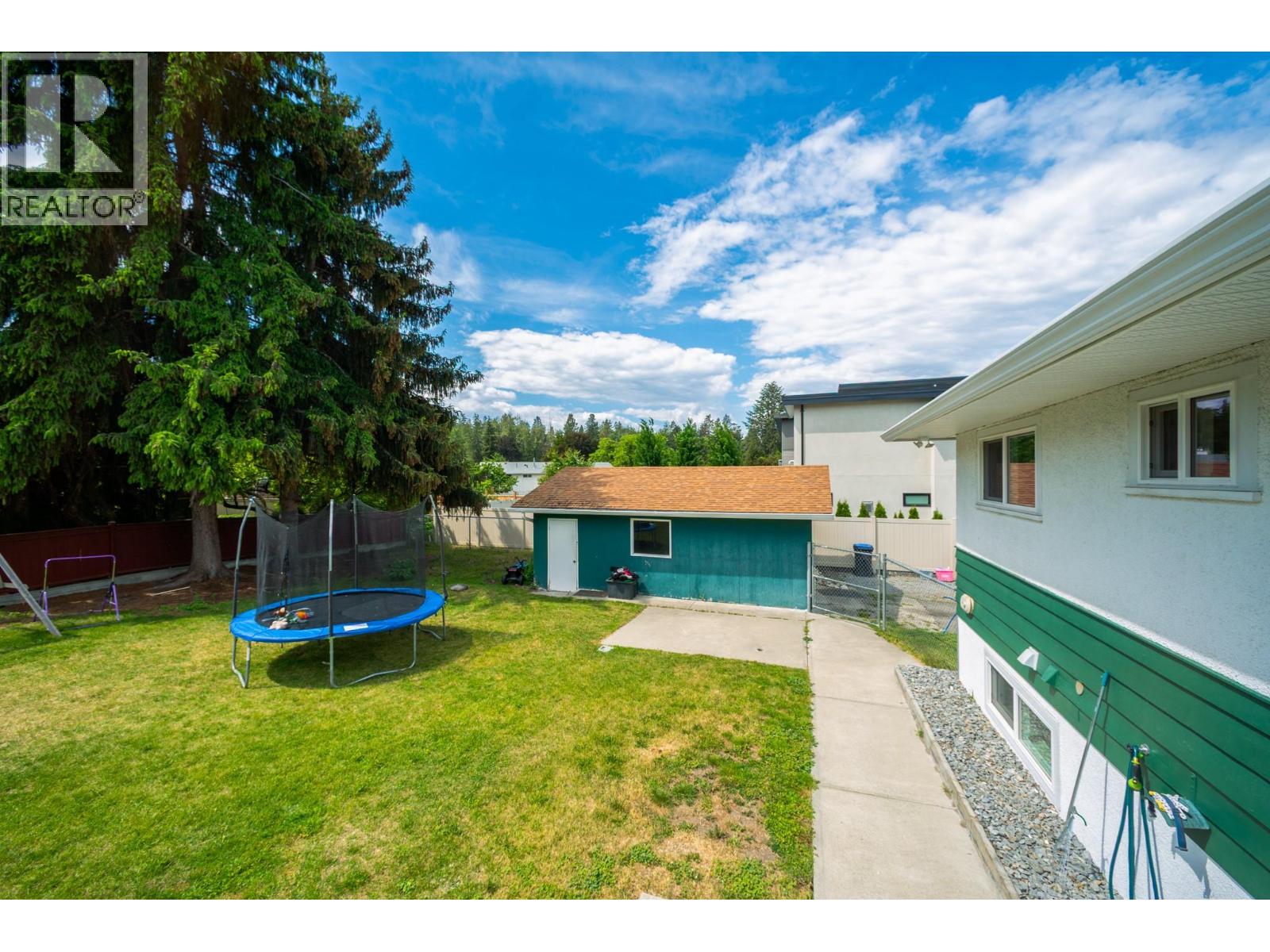 679 Mcclure Road, Kelowna, British Columbia  V1W 1L7 - Photo 42 - 10388487