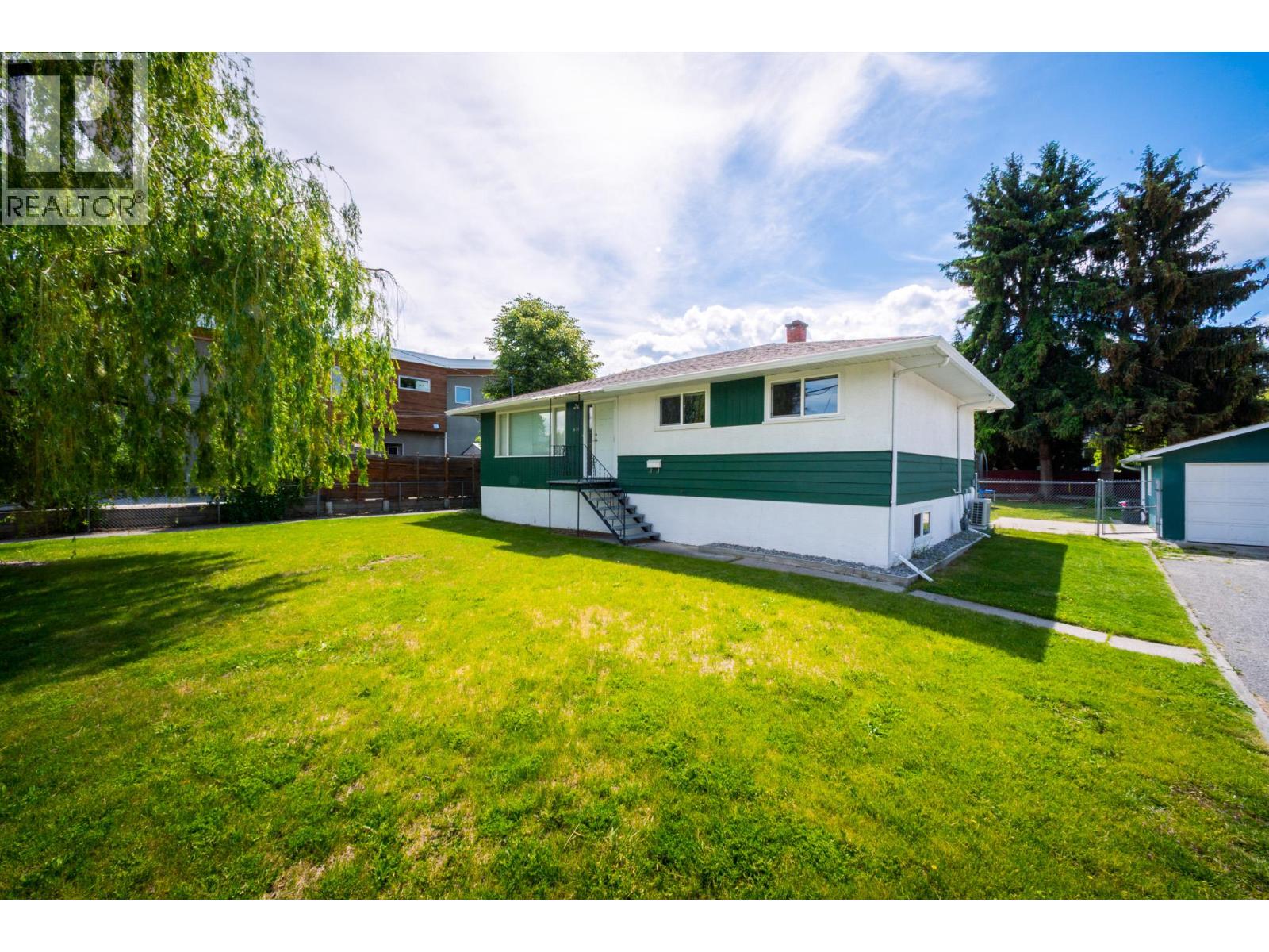 679 Mcclure Road, Kelowna, British Columbia  V1W 1L7 - Photo 43 - 10388487