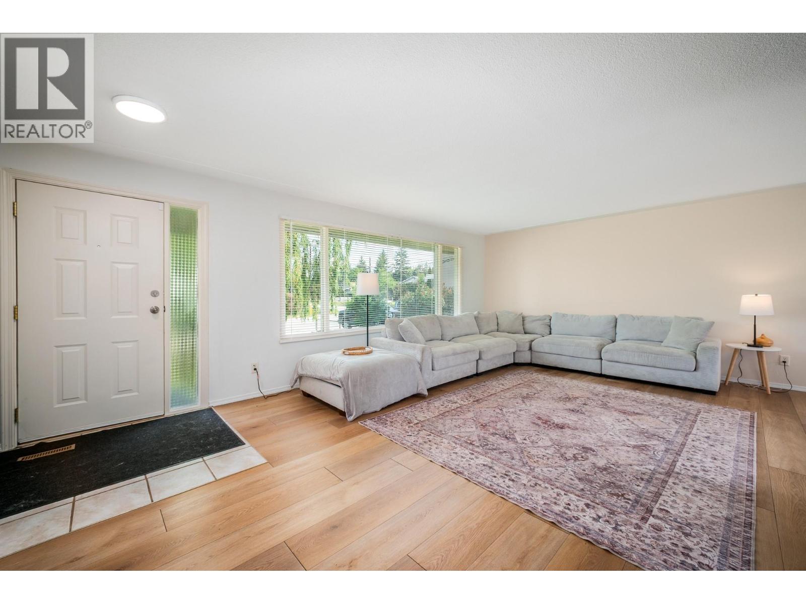 679 Mcclure Road, Kelowna, British Columbia  V1W 1L7 - Photo 5 - 10388487