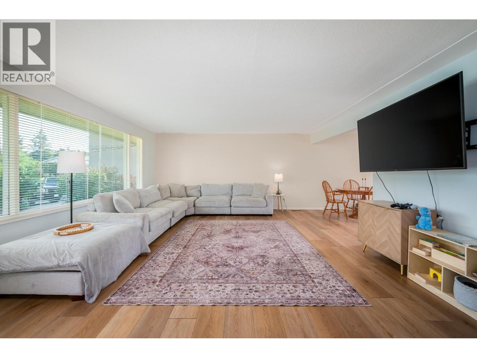 679 Mcclure Road, Kelowna, British Columbia  V1W 1L7 - Photo 8 - 10388487