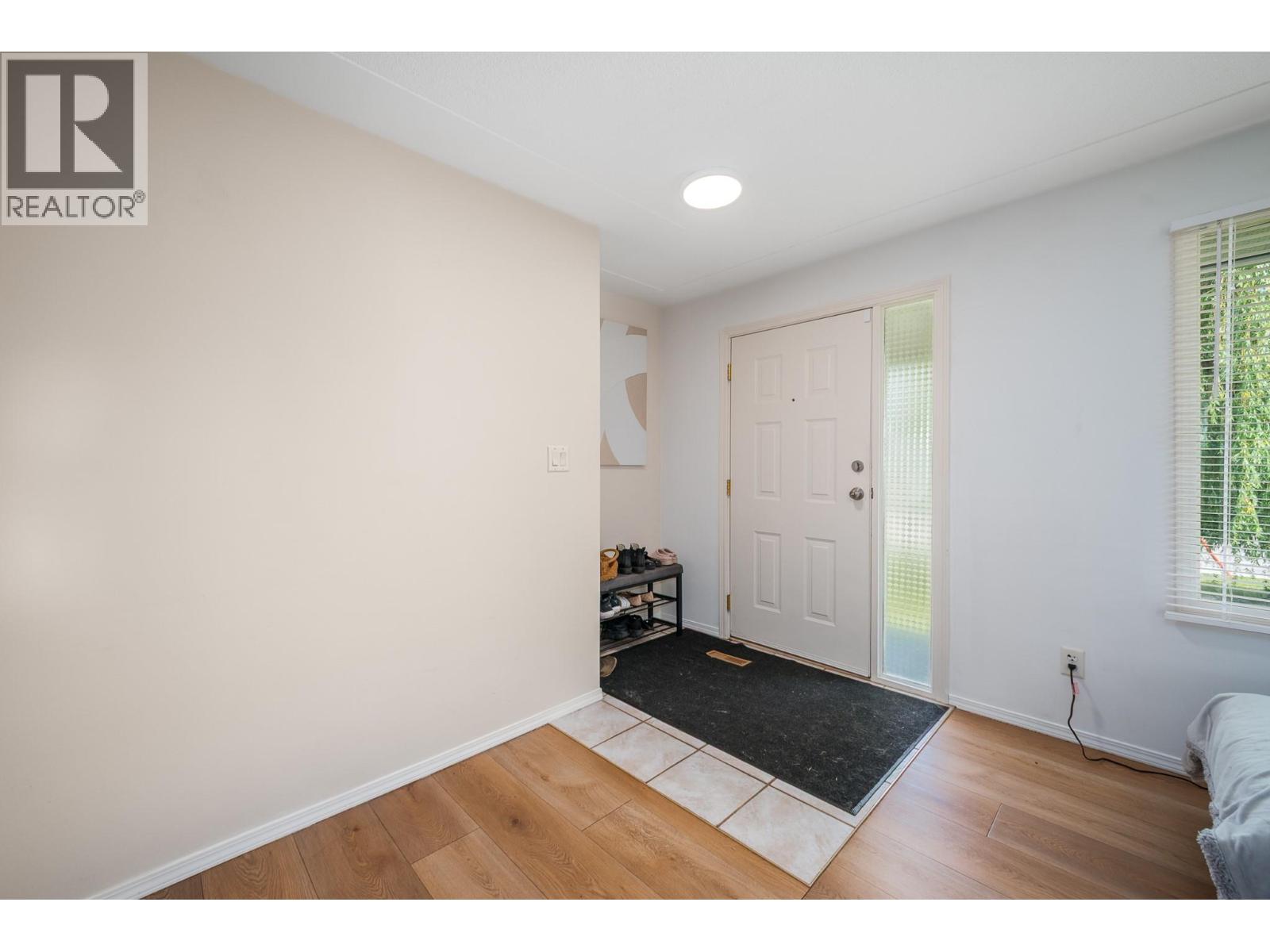 679 Mcclure Road, Kelowna, British Columbia  V1W 1L7 - Photo 9 - 10388487