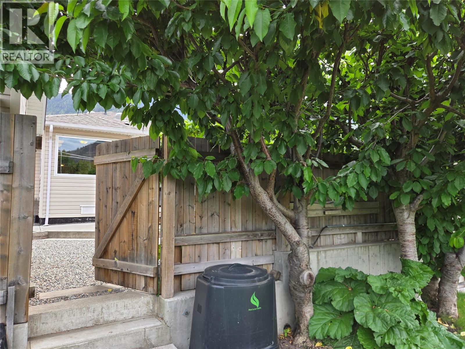 304 9th Avenue, Keremeos, British Columbia  V0X 1N3 - Photo 30 - 10388562