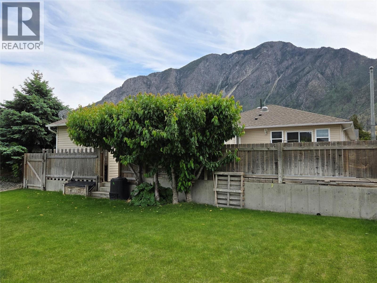 304 9th Avenue, Keremeos, British Columbia  V0X 1N3 - Photo 31 - 10388562