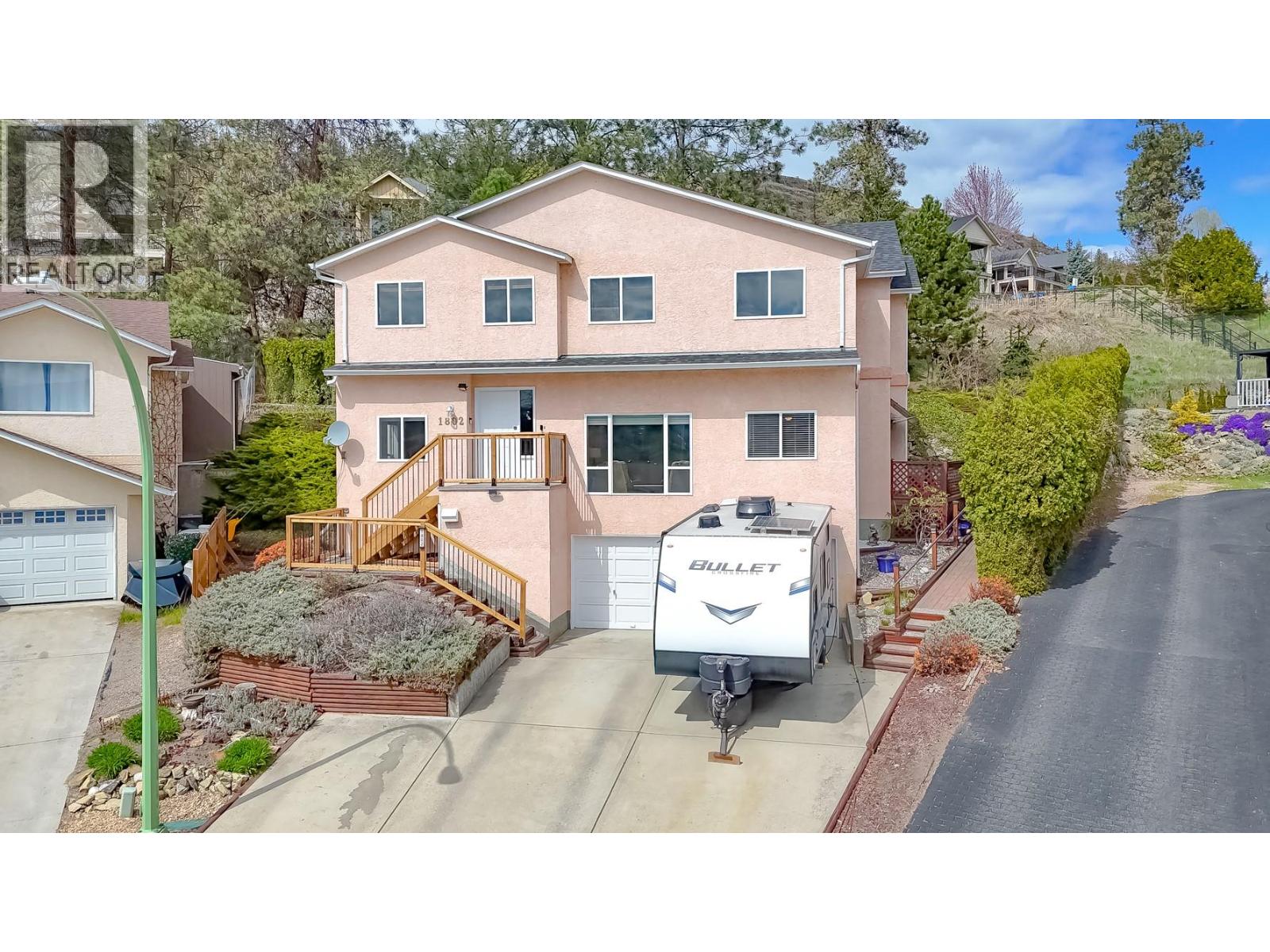 1802 Edgehill Court, kelowna, British Columbia