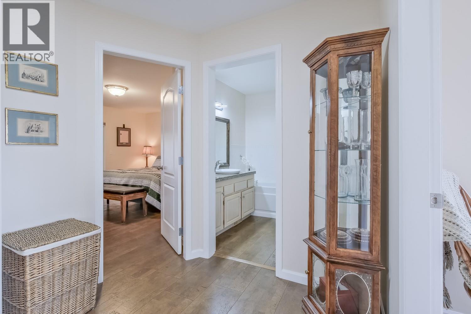 1802 Edgehill Court, Kelowna, British Columbia  V1V 1R7 - Photo 23 - 10388421