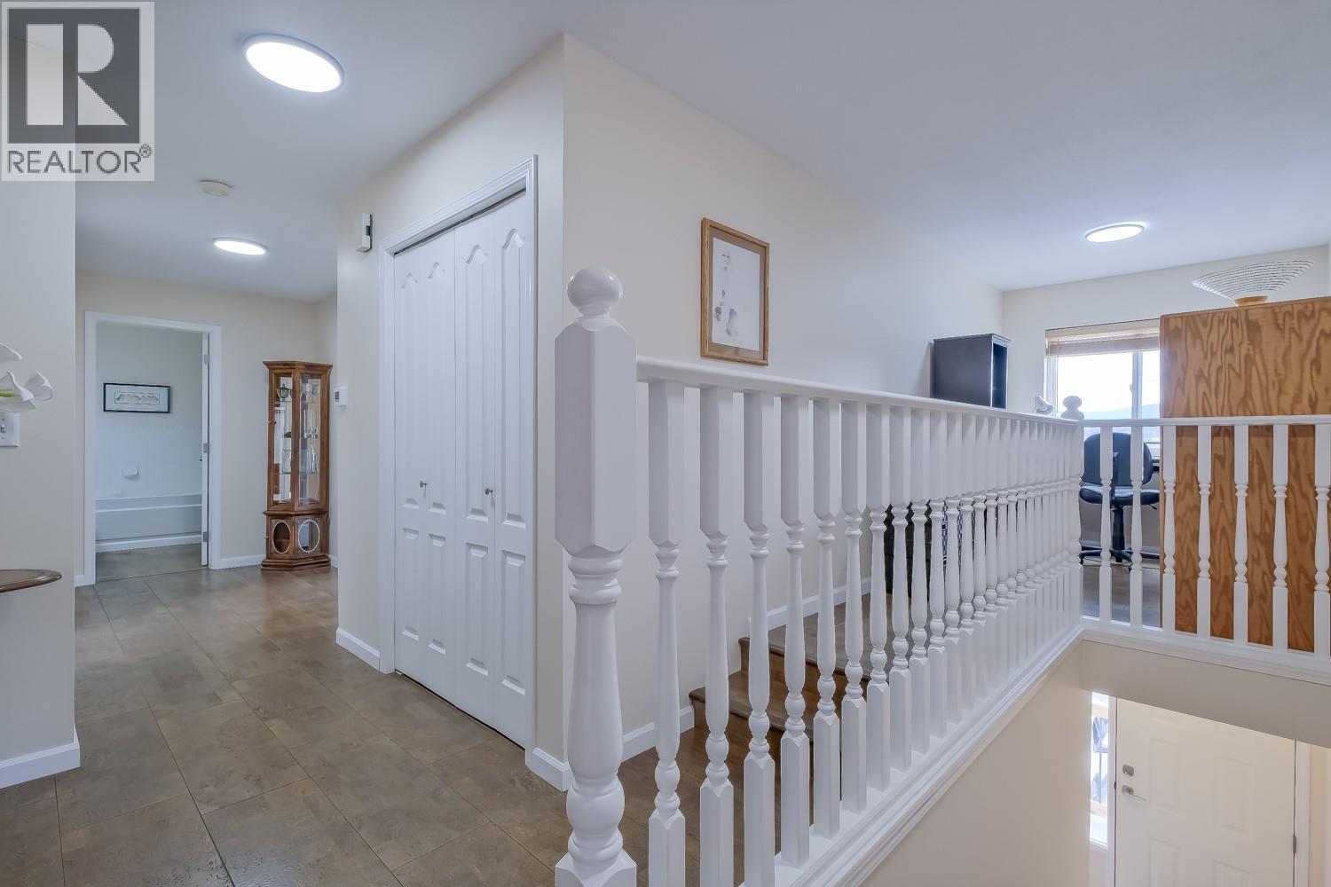 1802 Edgehill Court, Kelowna, British Columbia  V1V 1R7 - Photo 24 - 10388421
