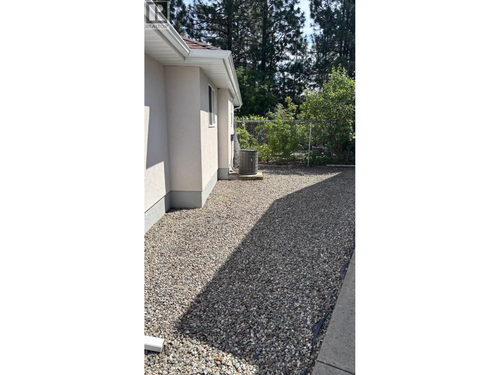 2230 Selkirk Place, Grand Forks, British Columbia  V0H 1H0 - Photo 26 - 10388543