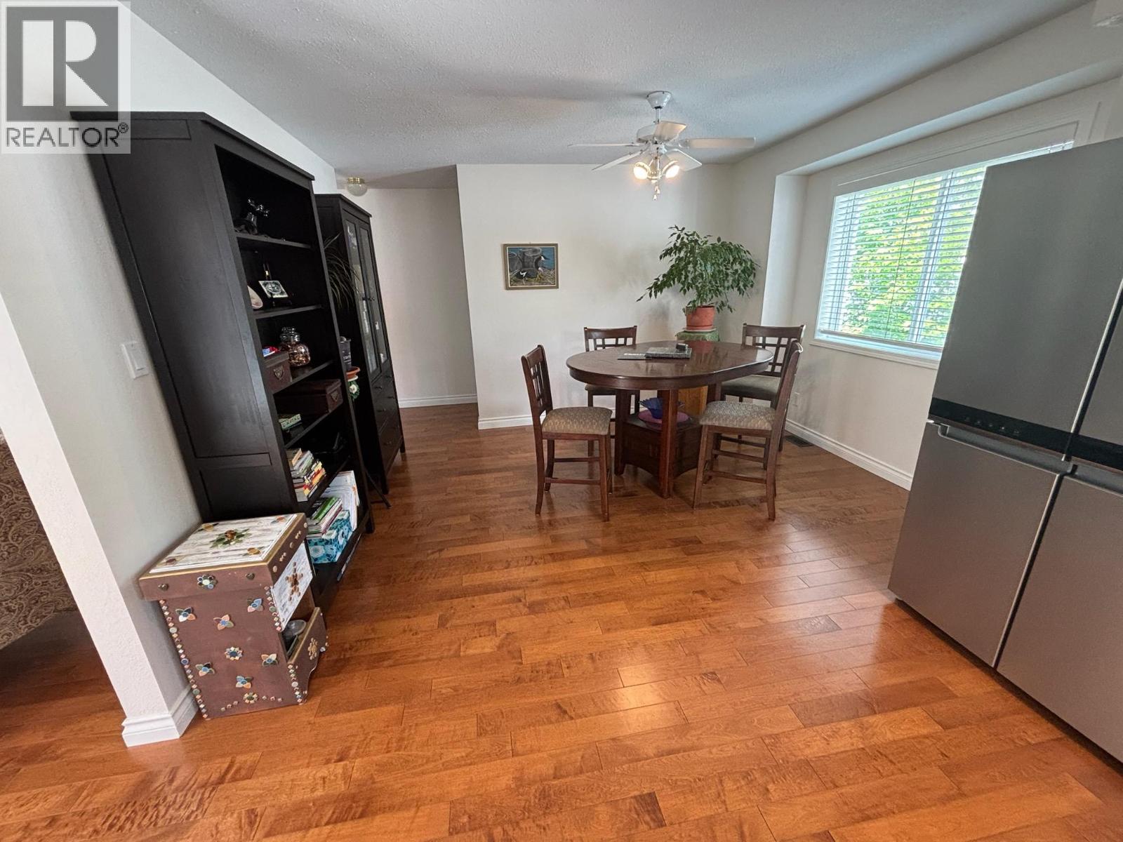 2230 Selkirk Place, Grand Forks, British Columbia  V0H 1H0 - Photo 5 - 10388543