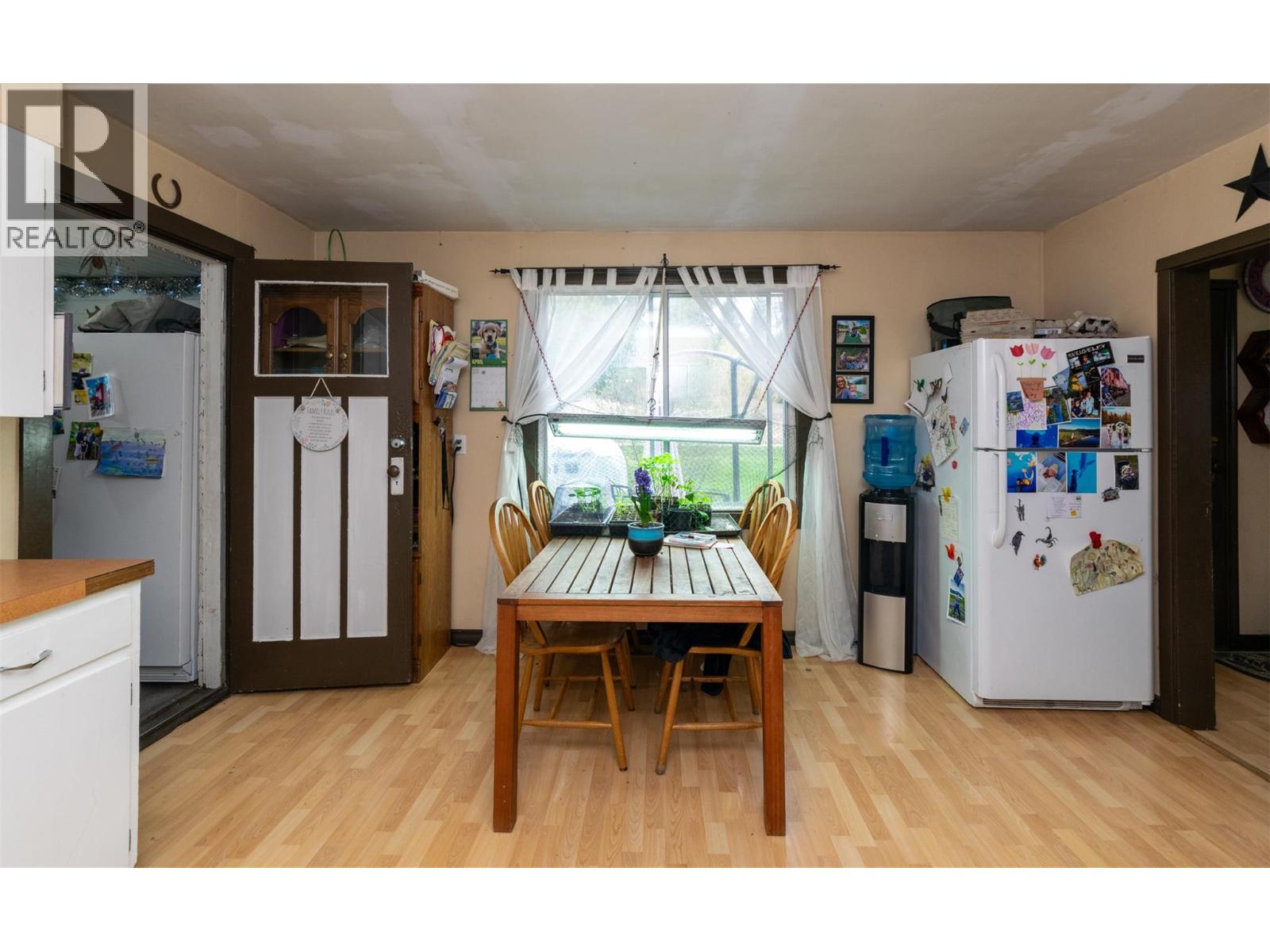 2370 Lakeshore Road Ne, Salmon Arm, British Columbia  V1E 3X9 - Photo 18 - 10388496