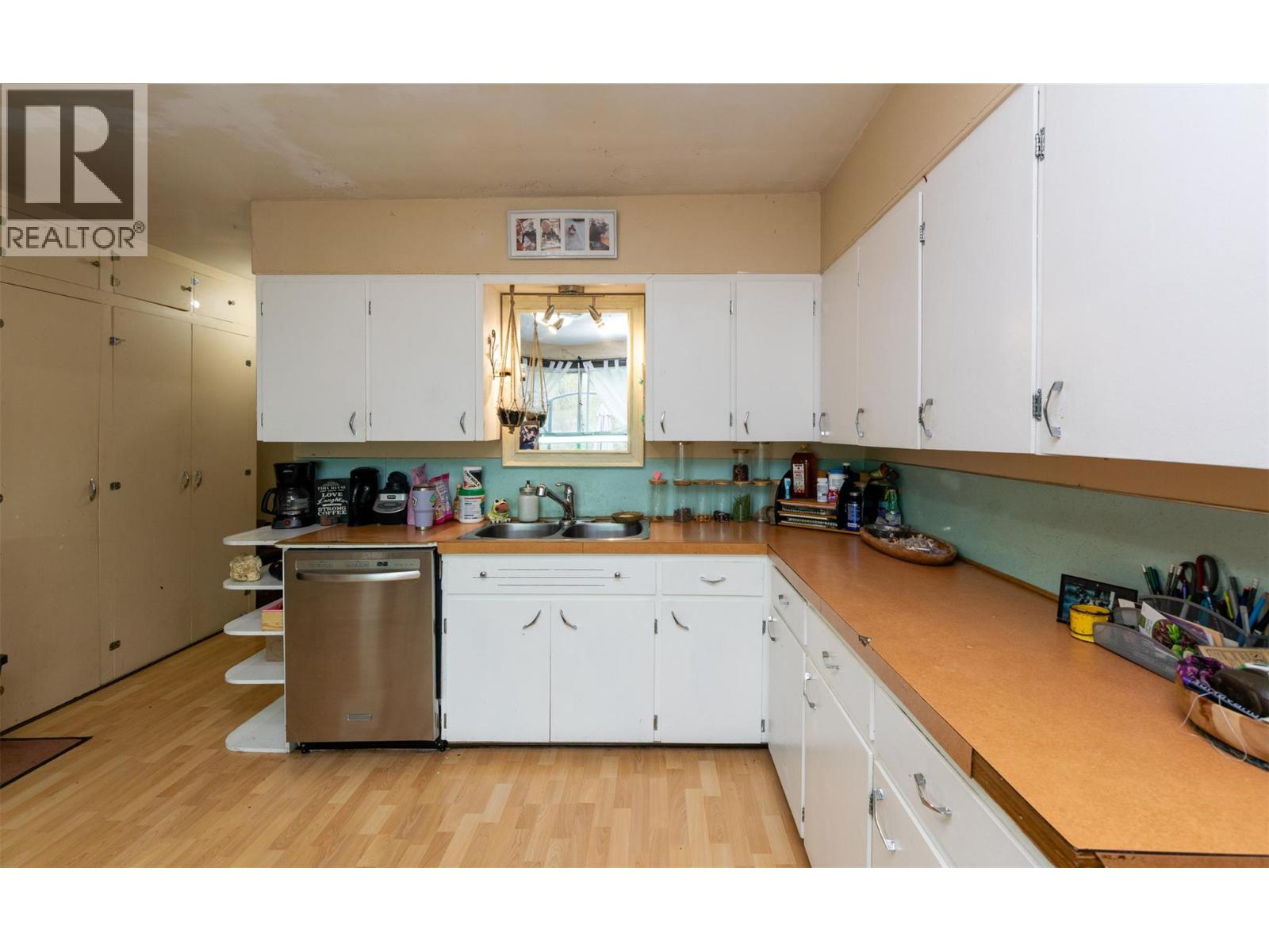 2370 Lakeshore Road Ne, Salmon Arm, British Columbia  V1E 3X9 - Photo 19 - 10388496