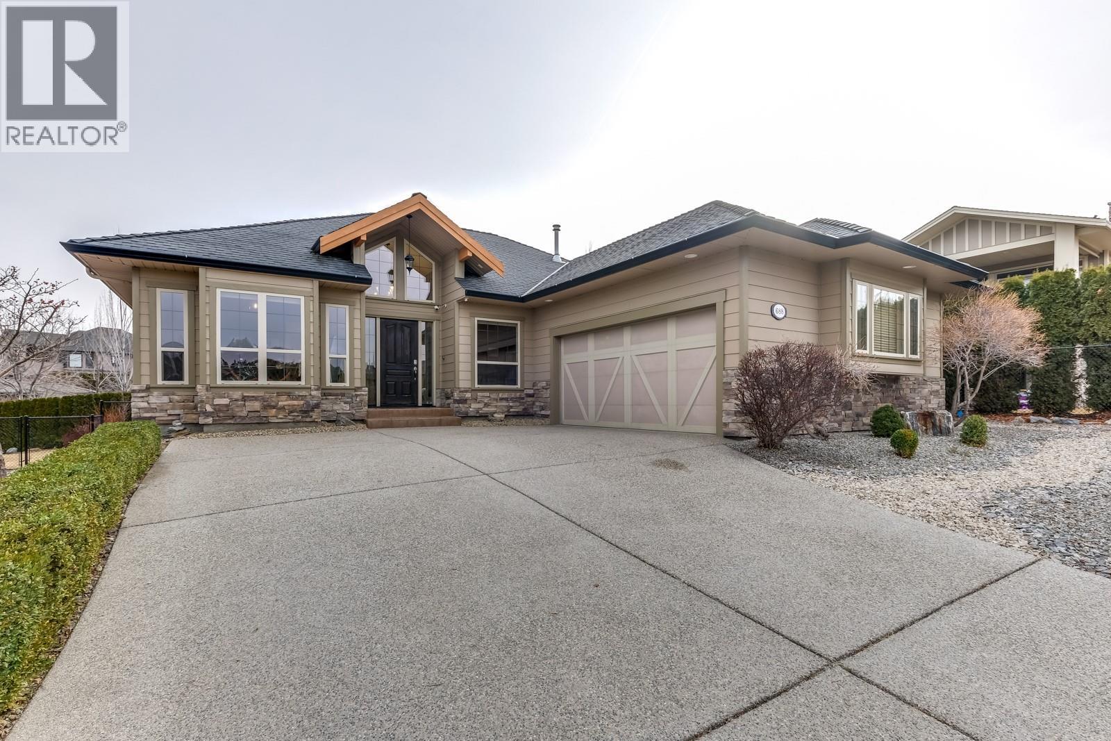 688 Almandine Court, kelowna, British Columbia