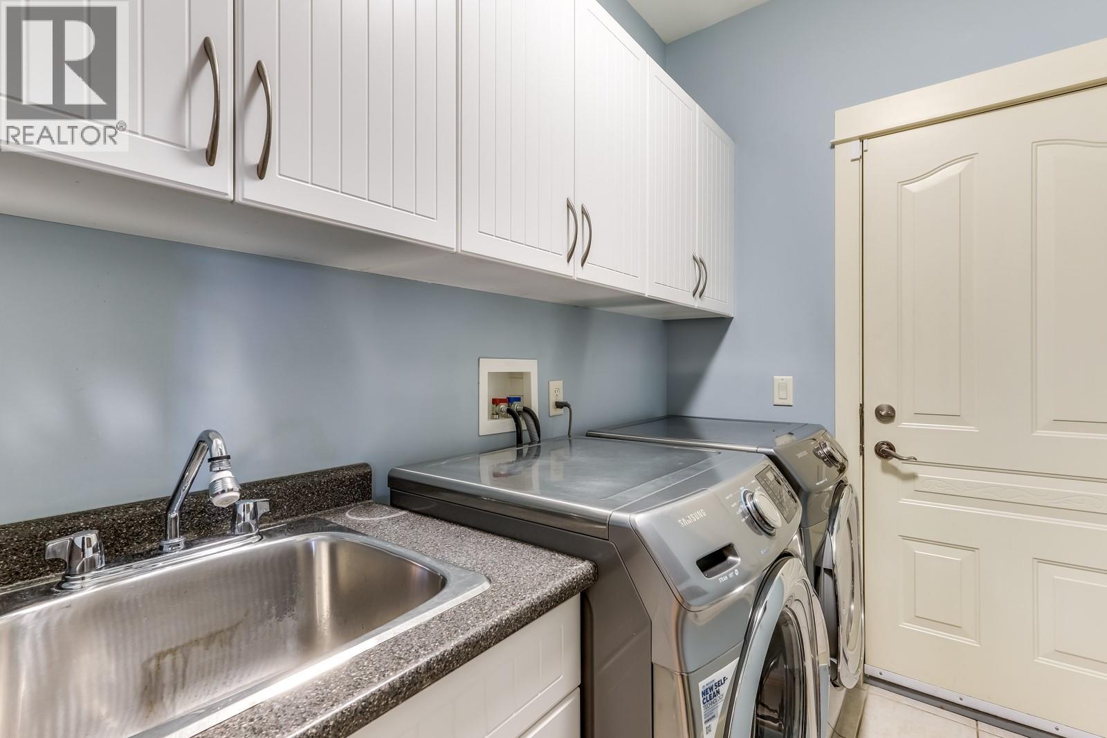 688 Almandine Court, Kelowna, British Columbia  V1W 4Z5 - Photo 13 - 10388480