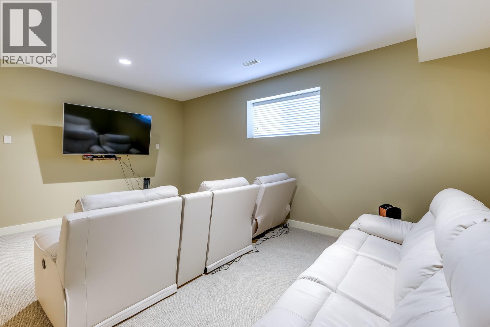 688 Almandine Court, Kelowna, British Columbia  V1W 4Z5 - Photo 24 - 10388480