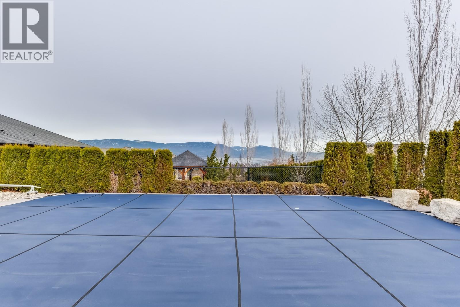 688 Almandine Court, Kelowna, British Columbia  V1W 4Z5 - Photo 32 - 10388480