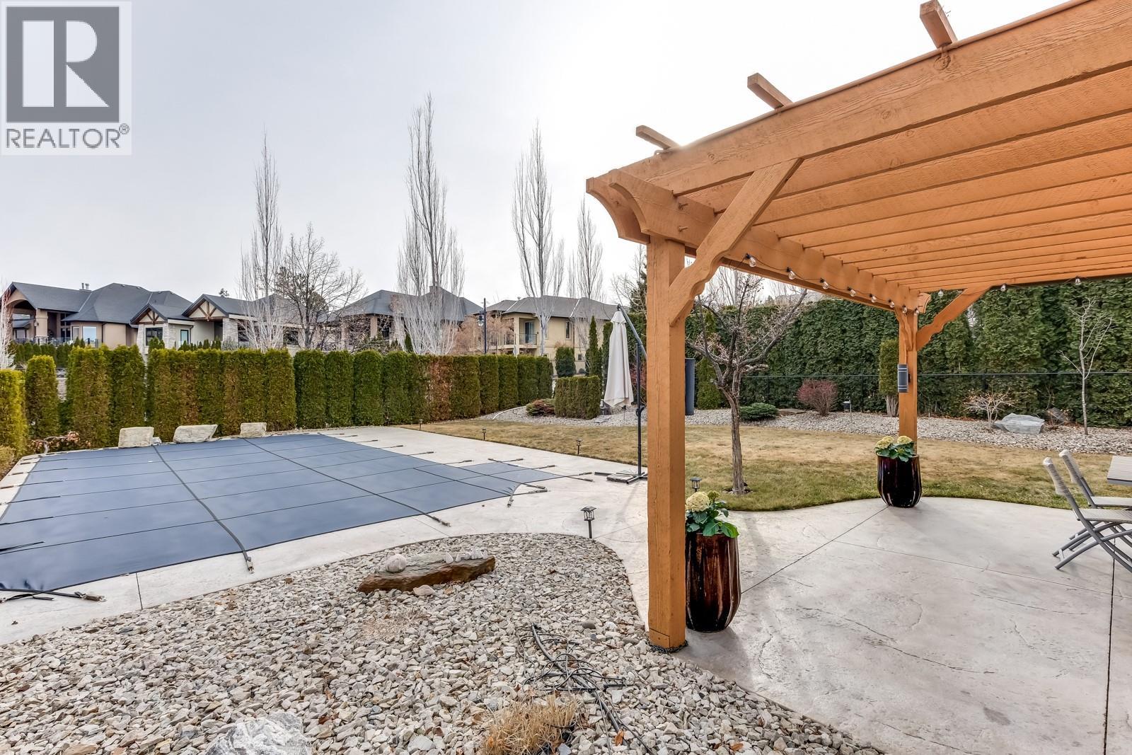 688 Almandine Court, Kelowna, British Columbia  V1W 4Z5 - Photo 34 - 10388480