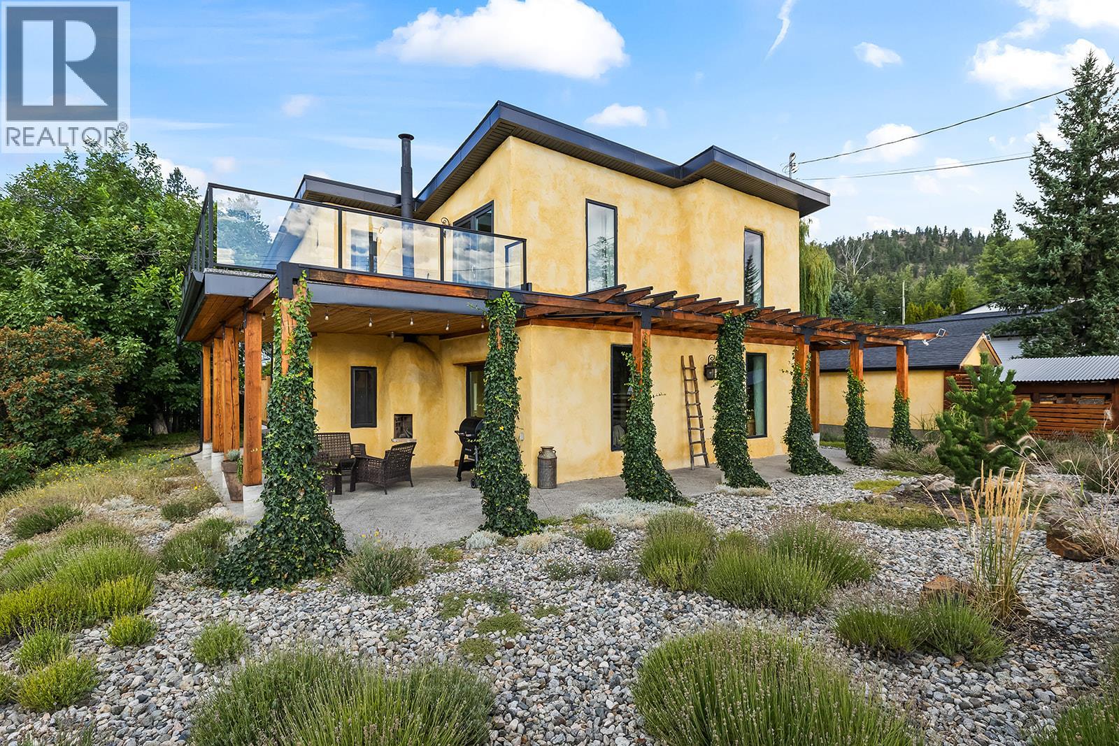 6226 Sanderson Avenue, peachland, British Columbia