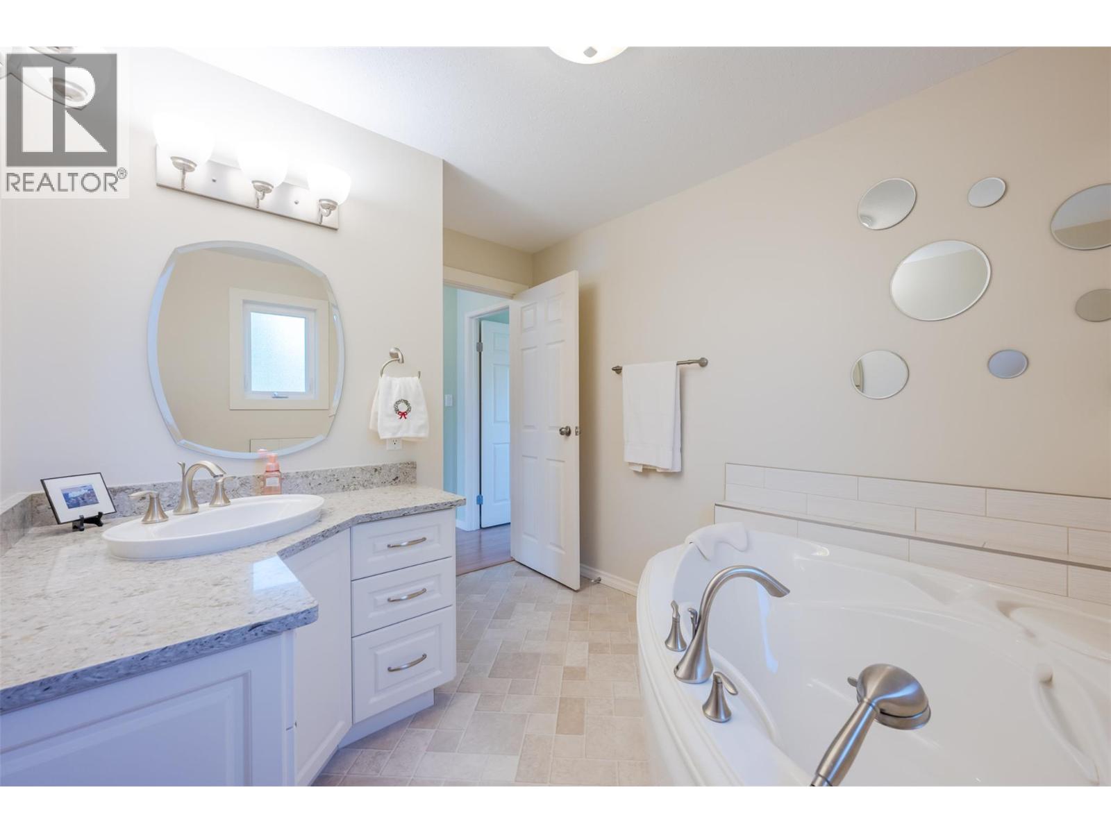 9931 Canyon View Road, Summerland, British Columbia  V0H 1Z2 - Photo 28 - 10388382