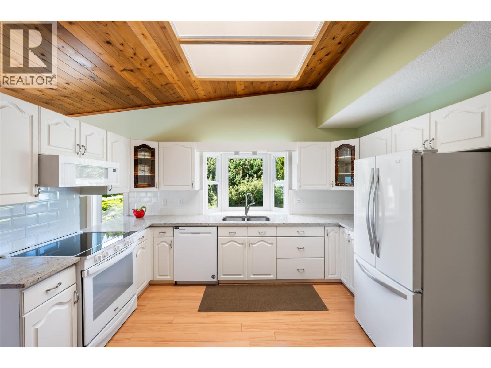 9931 Canyon View Road, Summerland, British Columbia  V0H 1Z2 - Photo 6 - 10388382