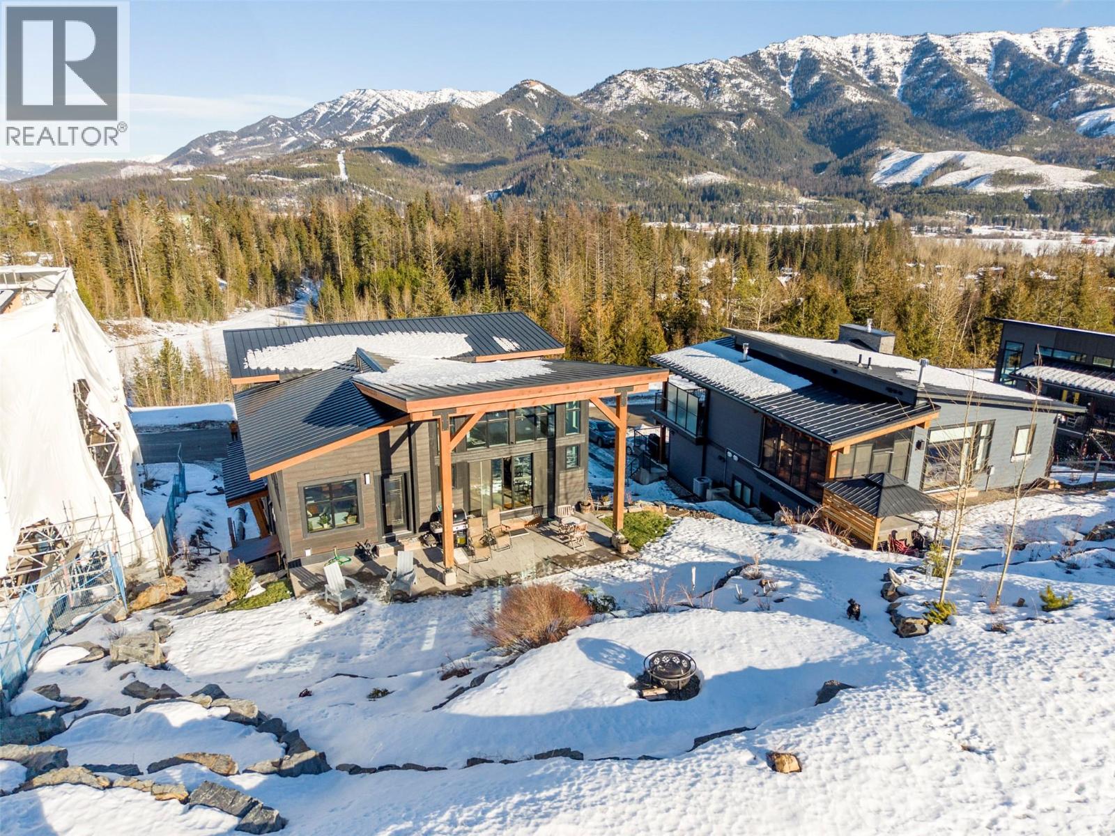 5416 Resort Drive, Fernie, British Columbia  V0B 1M6 - Photo 8 - 10388569