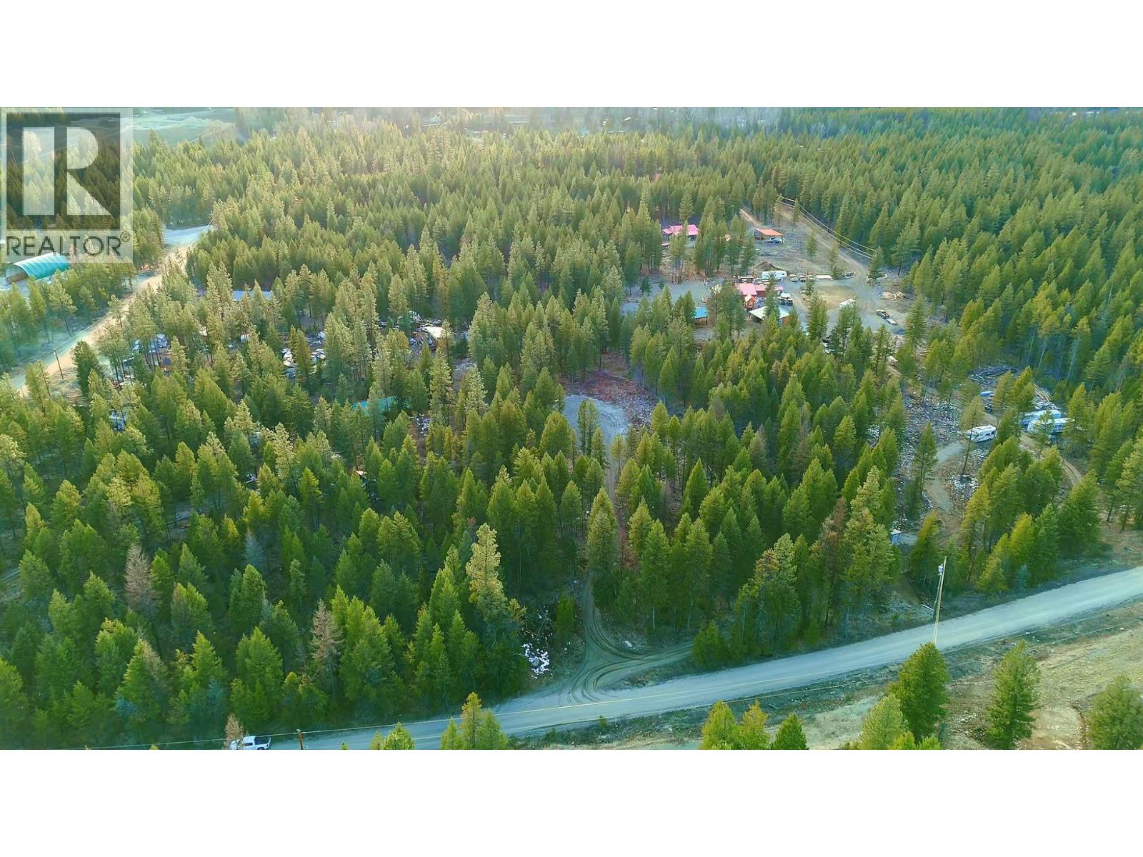 55 Beacon Road, Beaverdell, British Columbia  V0H 1A0 - Photo 3 - 10388567