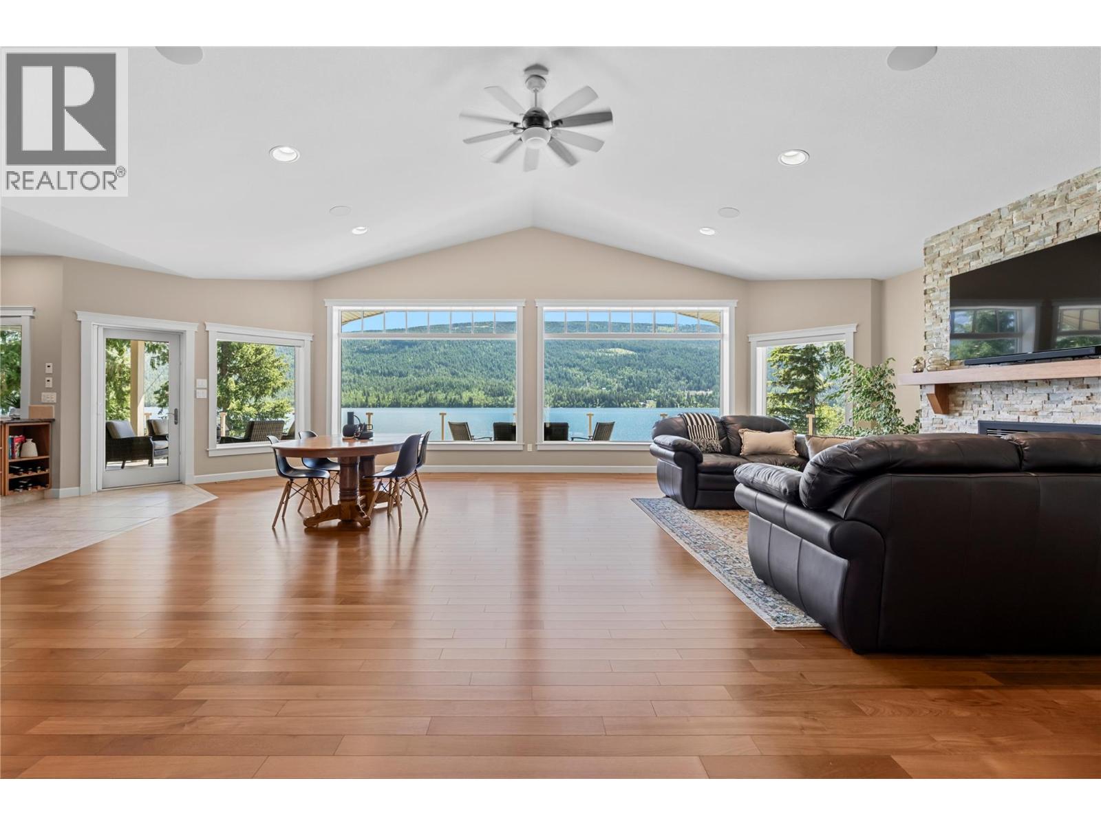 3898 Parri Road, Sorrento, British Columbia  V0E 2W0 - Photo 23 - 10387683