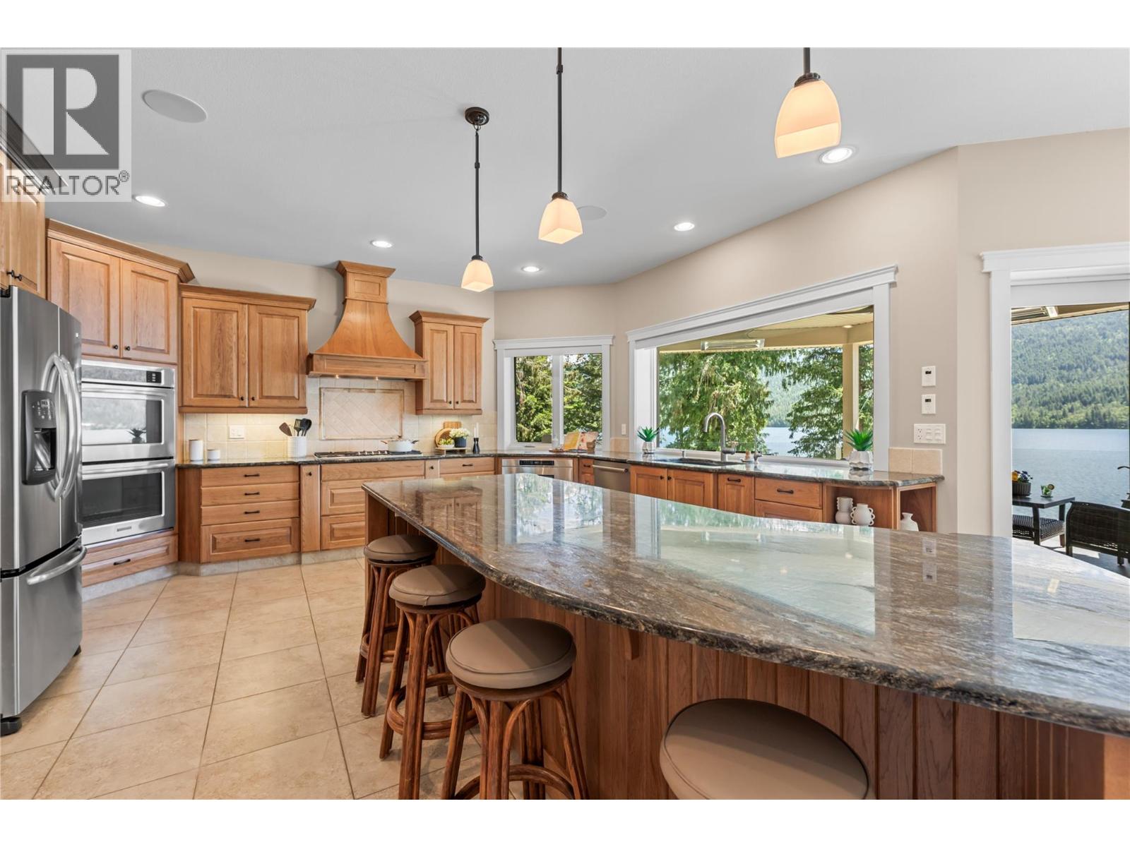 3898 Parri Road, Sorrento, British Columbia  V0E 2W0 - Photo 27 - 10387683