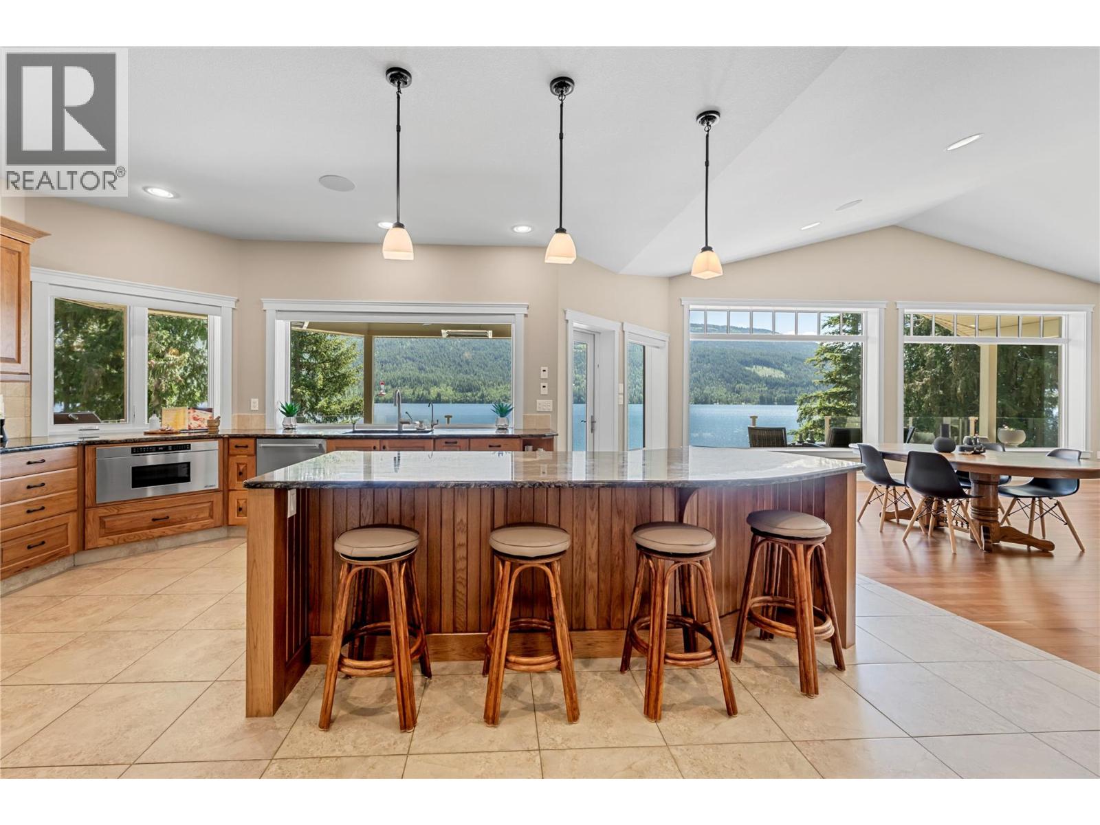 3898 Parri Road, Sorrento, British Columbia  V0E 2W0 - Photo 28 - 10387683