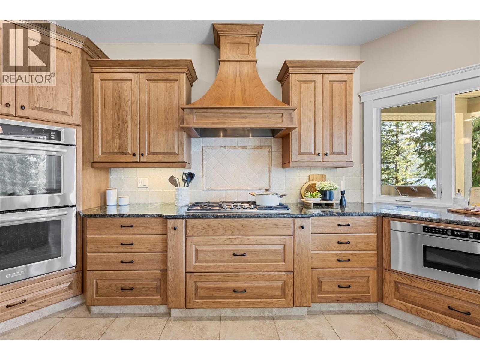 3898 Parri Road, Sorrento, British Columbia  V0E 2W0 - Photo 31 - 10387683