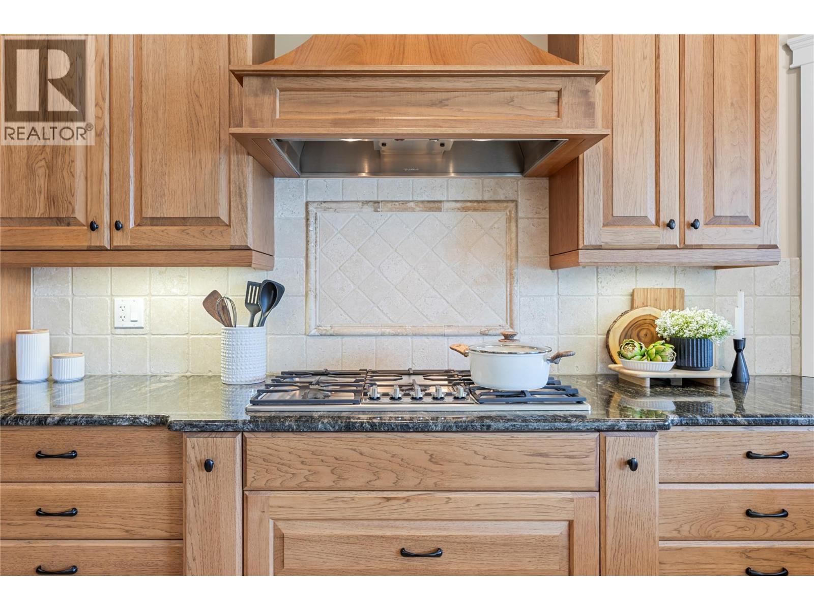 3898 Parri Road, Sorrento, British Columbia  V0E 2W0 - Photo 32 - 10387683