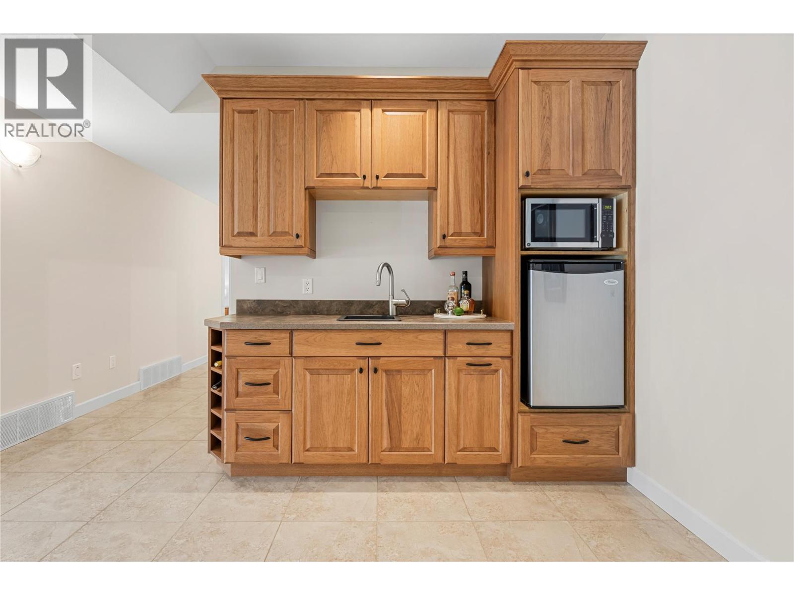 3898 Parri Road, Sorrento, British Columbia  V0E 2W0 - Photo 60 - 10387683