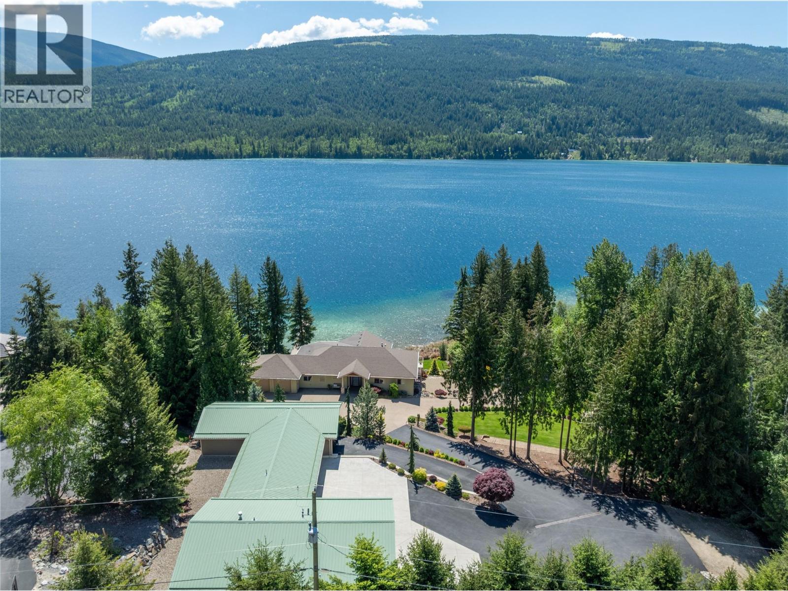 3898 Parri Road, Sorrento, British Columbia  V0E 2W0 - Photo 8 - 10387683