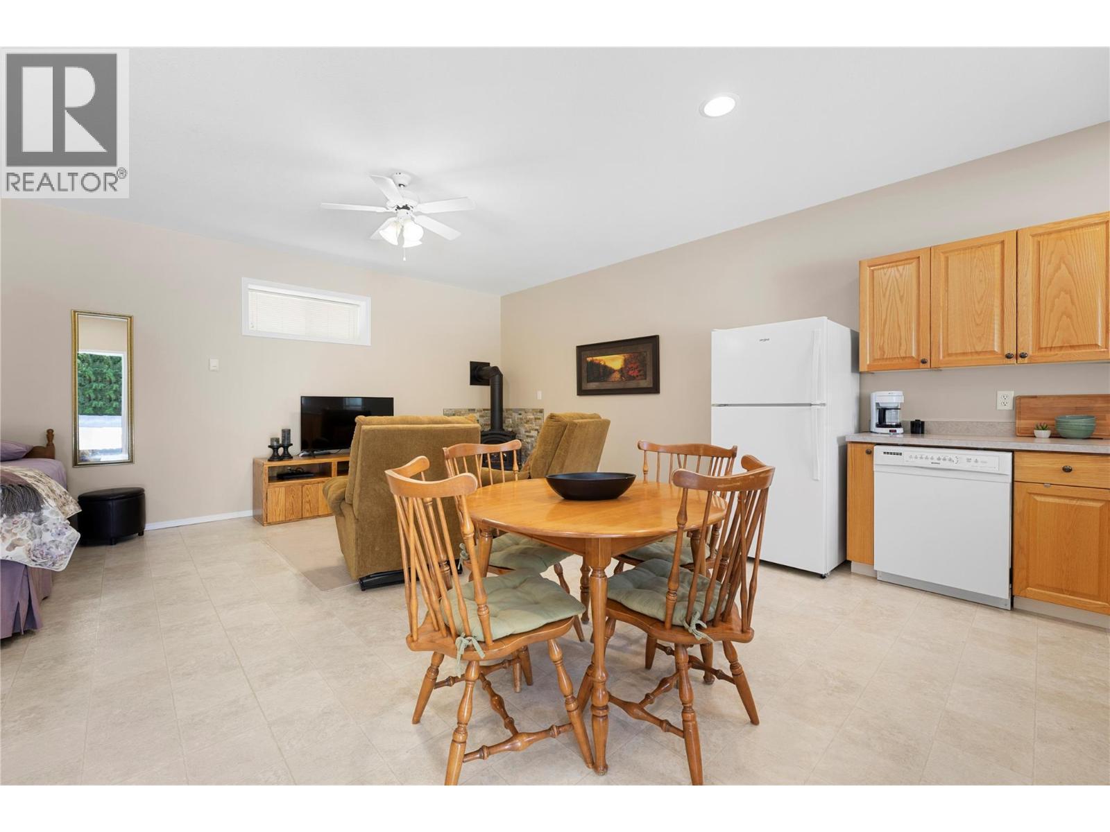 3898 Parri Road, Sorrento, British Columbia  V0E 2W0 - Photo 85 - 10387683