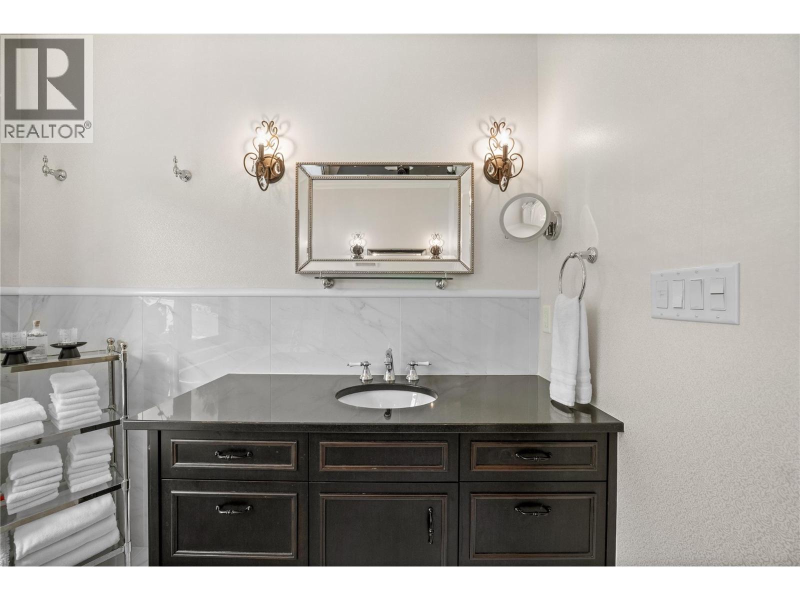 4680 56 Street Nw, Salmon Arm, British Columbia  V1E 0B2 - Photo 42 - 10388275