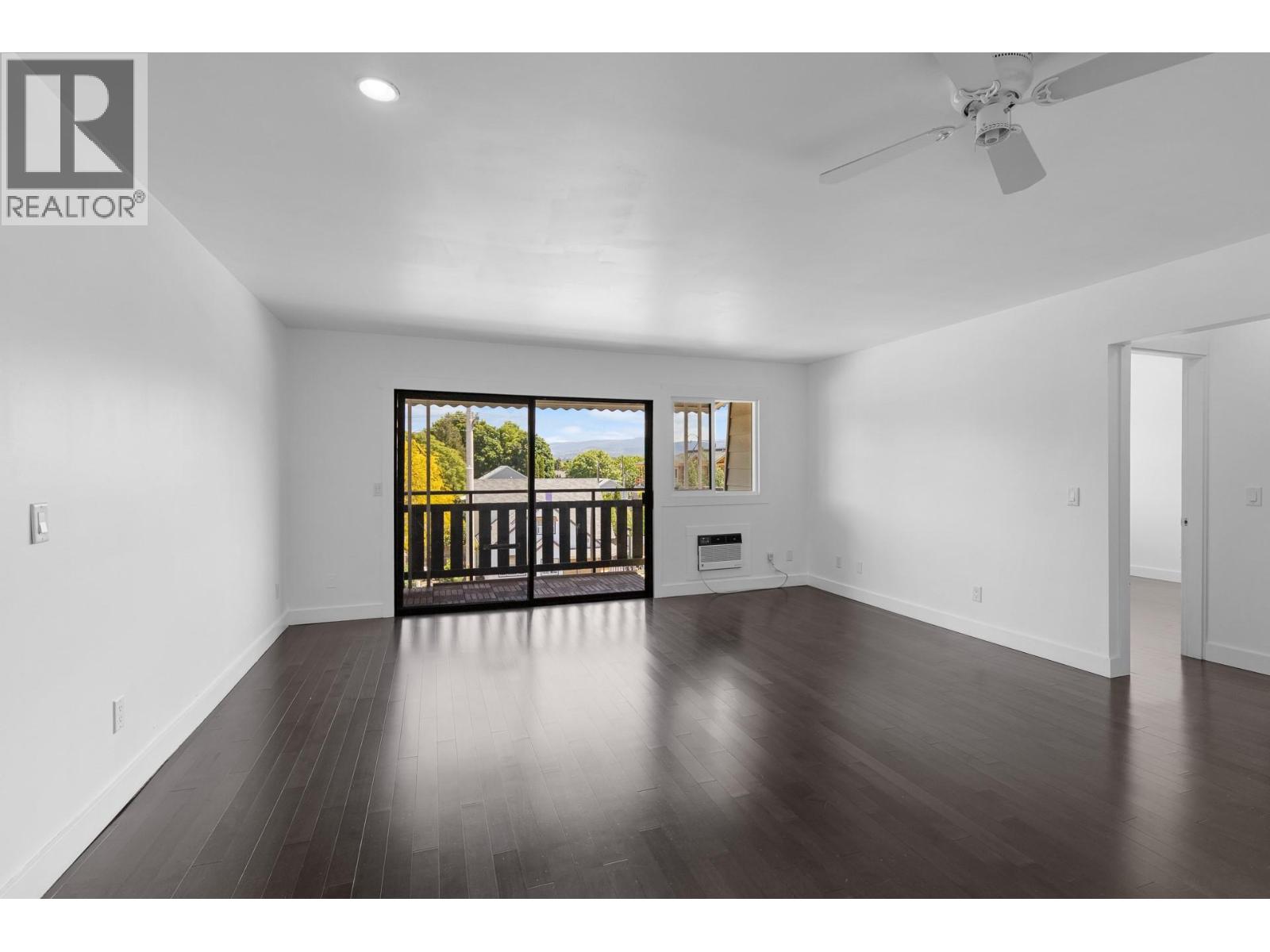 1860 Richter Street Unit# 303, Kelowna, British Columbia  V1Y 2M9 - Photo 1 - 10387979