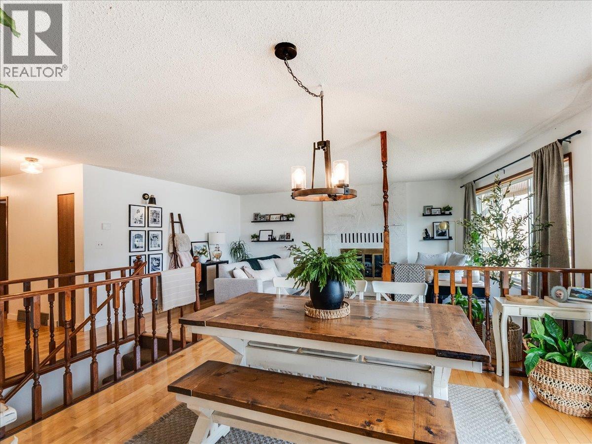 520 10th Avenue, Castlegar, British Columbia  V1N 1K7 - Photo 24 - 10388525