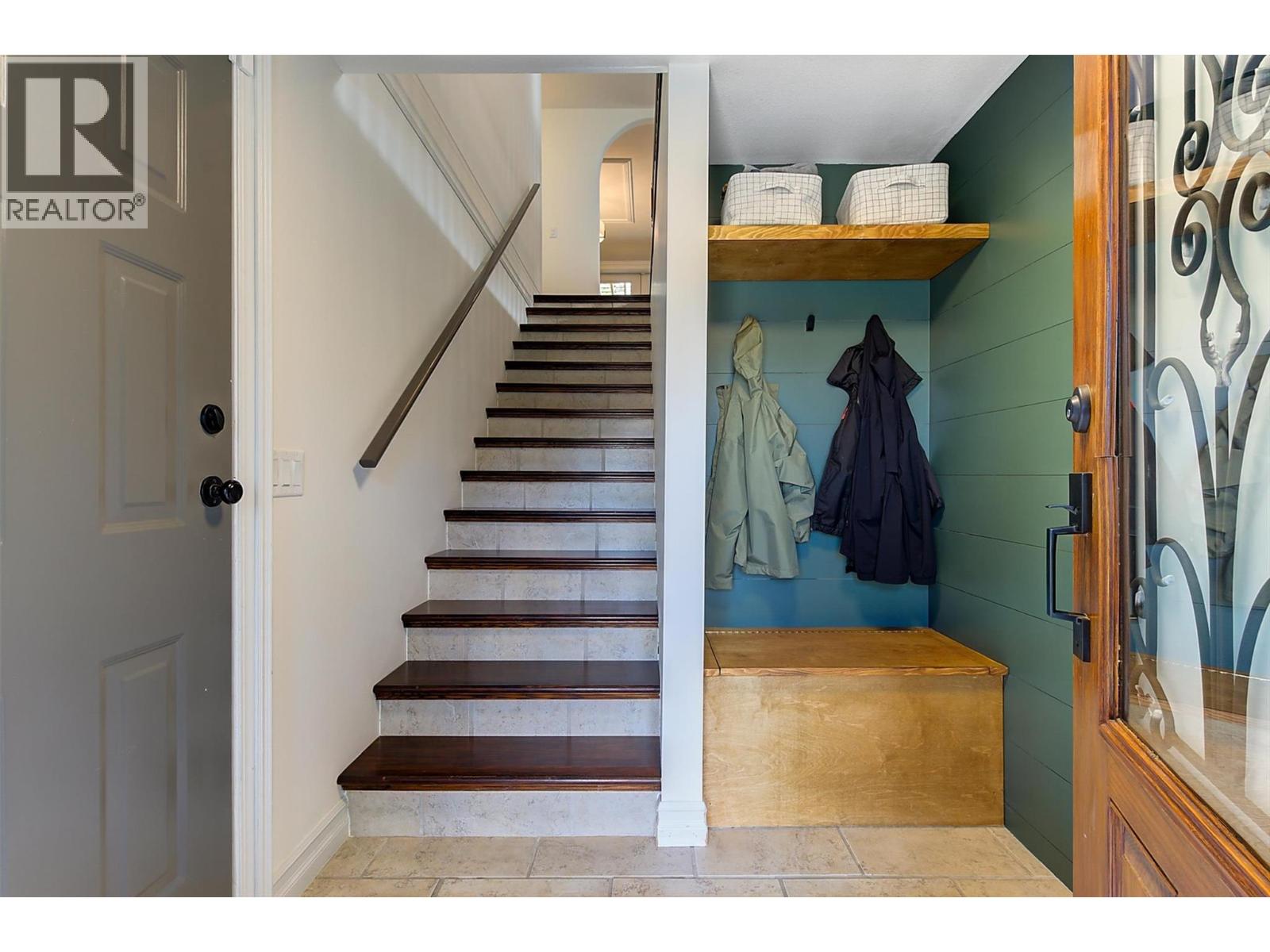2511 Quail Lane, Kelowna, British Columbia  V1V 1Z9 - Photo 5 - 10388489
