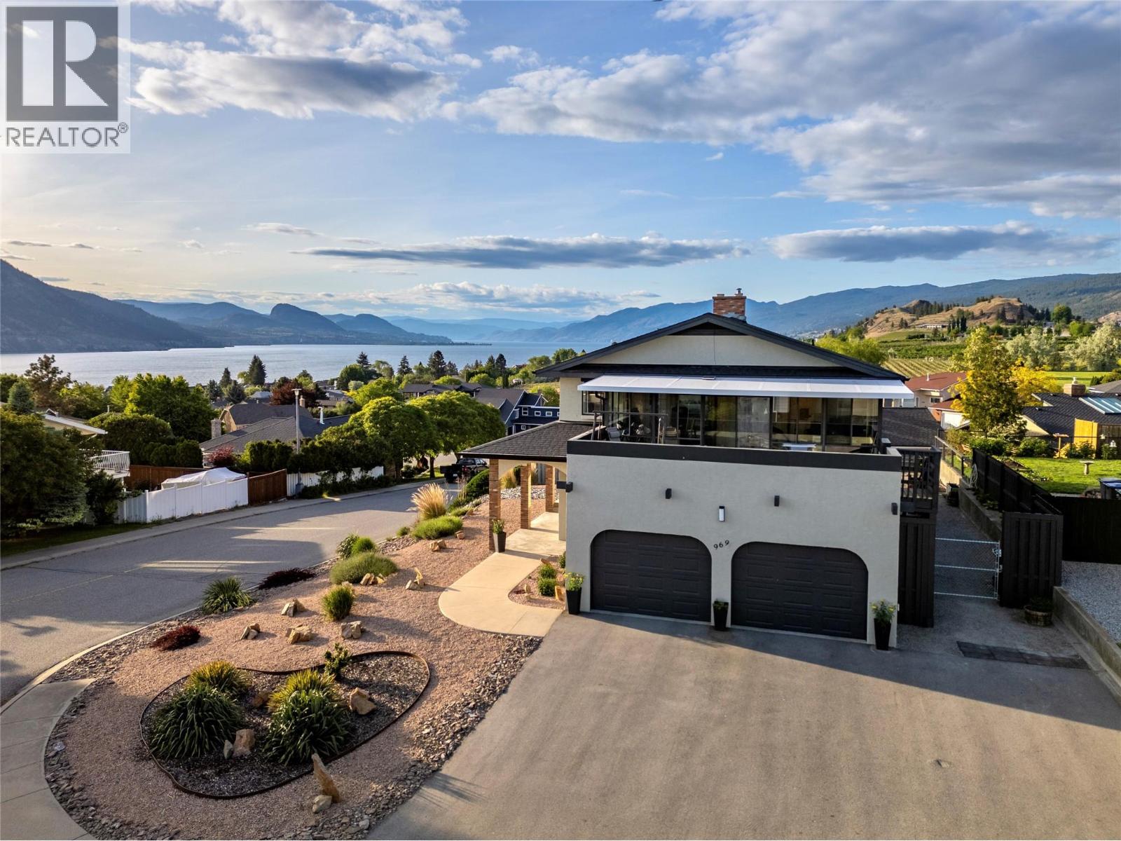 969 Westminster Avenue E, Penticton, British Columbia  V2A 7P1 - Photo 1 - 10388447