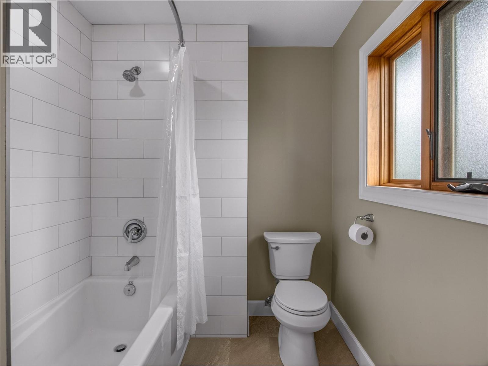 969 Westminster Avenue E, Penticton, British Columbia  V2A 7P1 - Photo 20 - 10388447