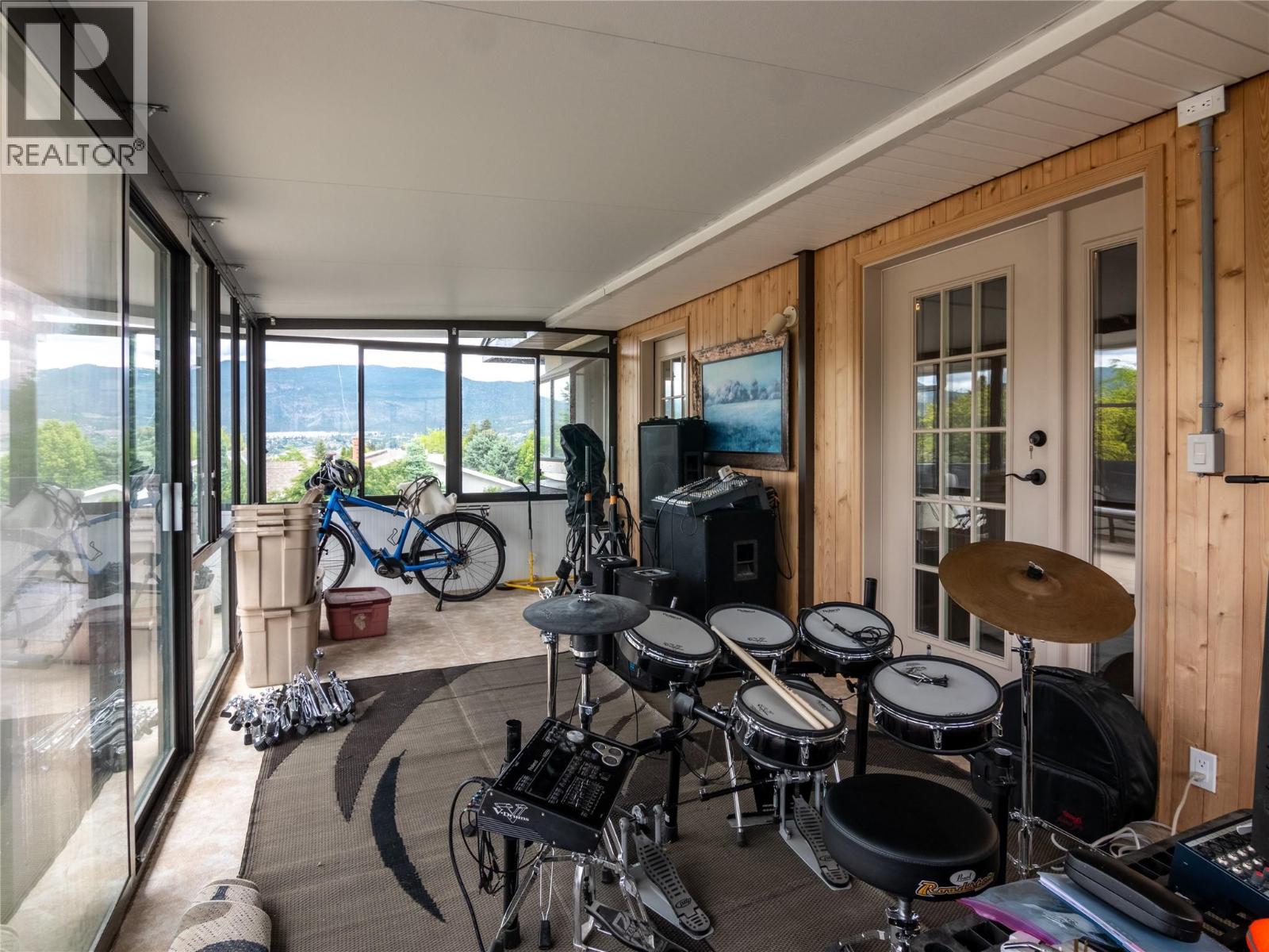 969 Westminster Avenue E, Penticton, British Columbia  V2A 7P1 - Photo 26 - 10388447