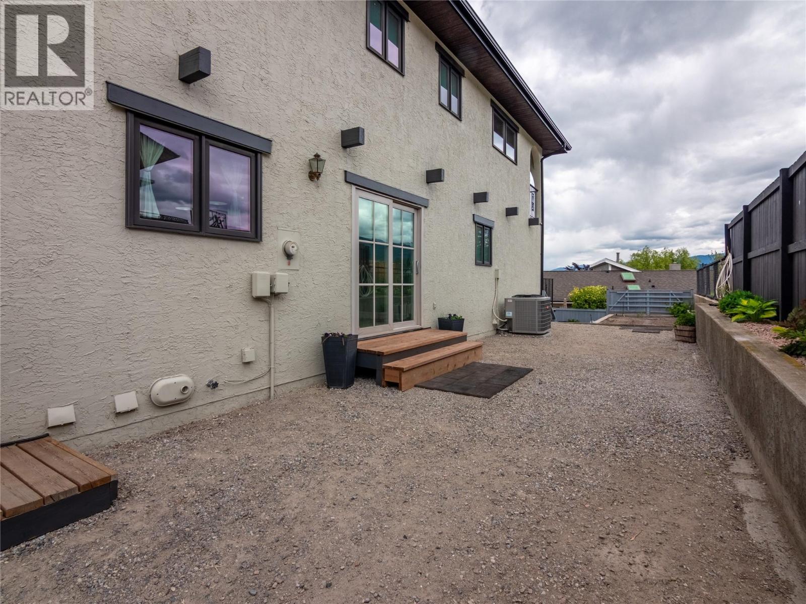 969 Westminster Avenue E, Penticton, British Columbia  V2A 7P1 - Photo 28 - 10388447