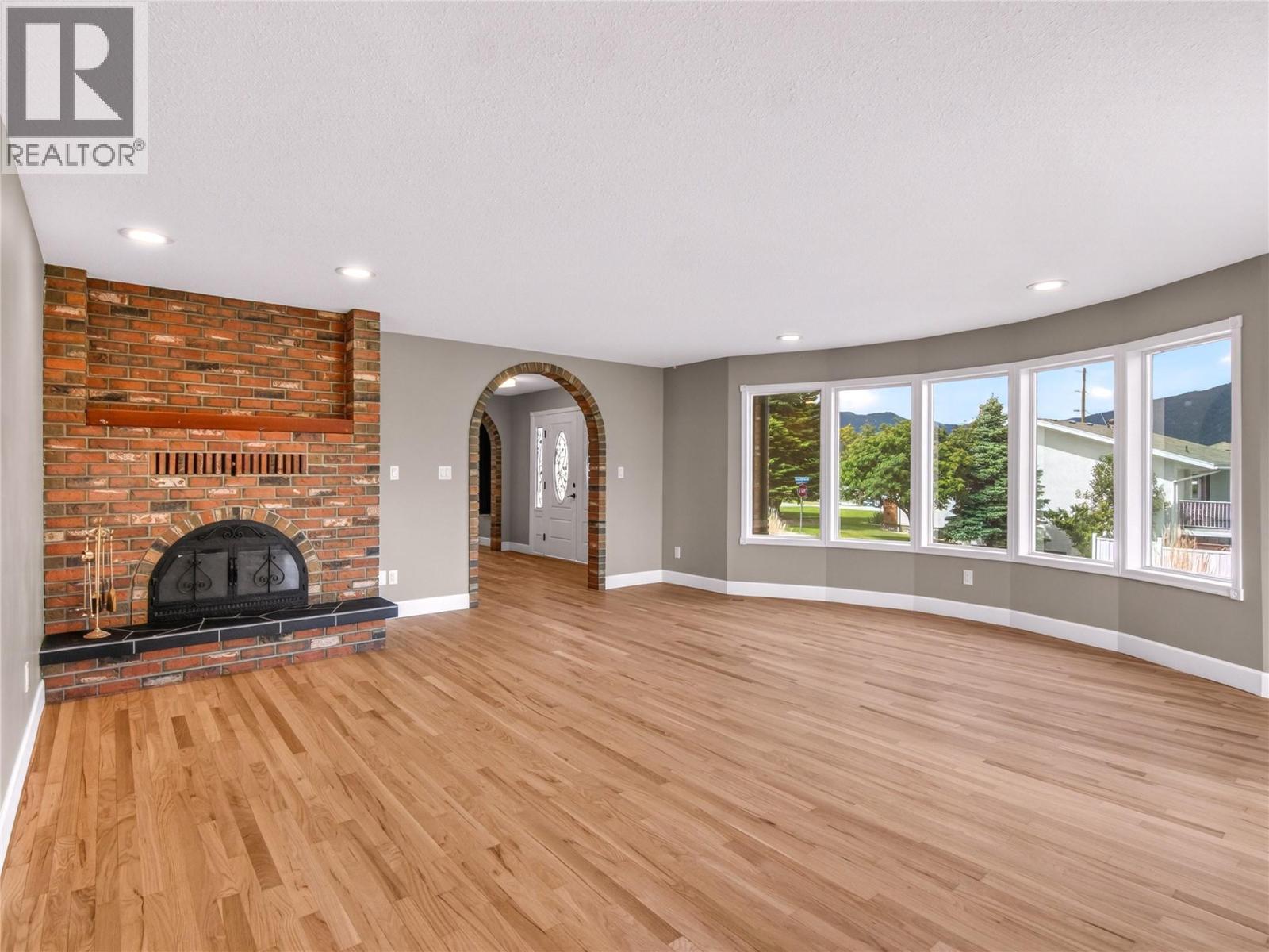 969 Westminster Avenue E, Penticton, British Columbia  V2A 7P1 - Photo 7 - 10388447