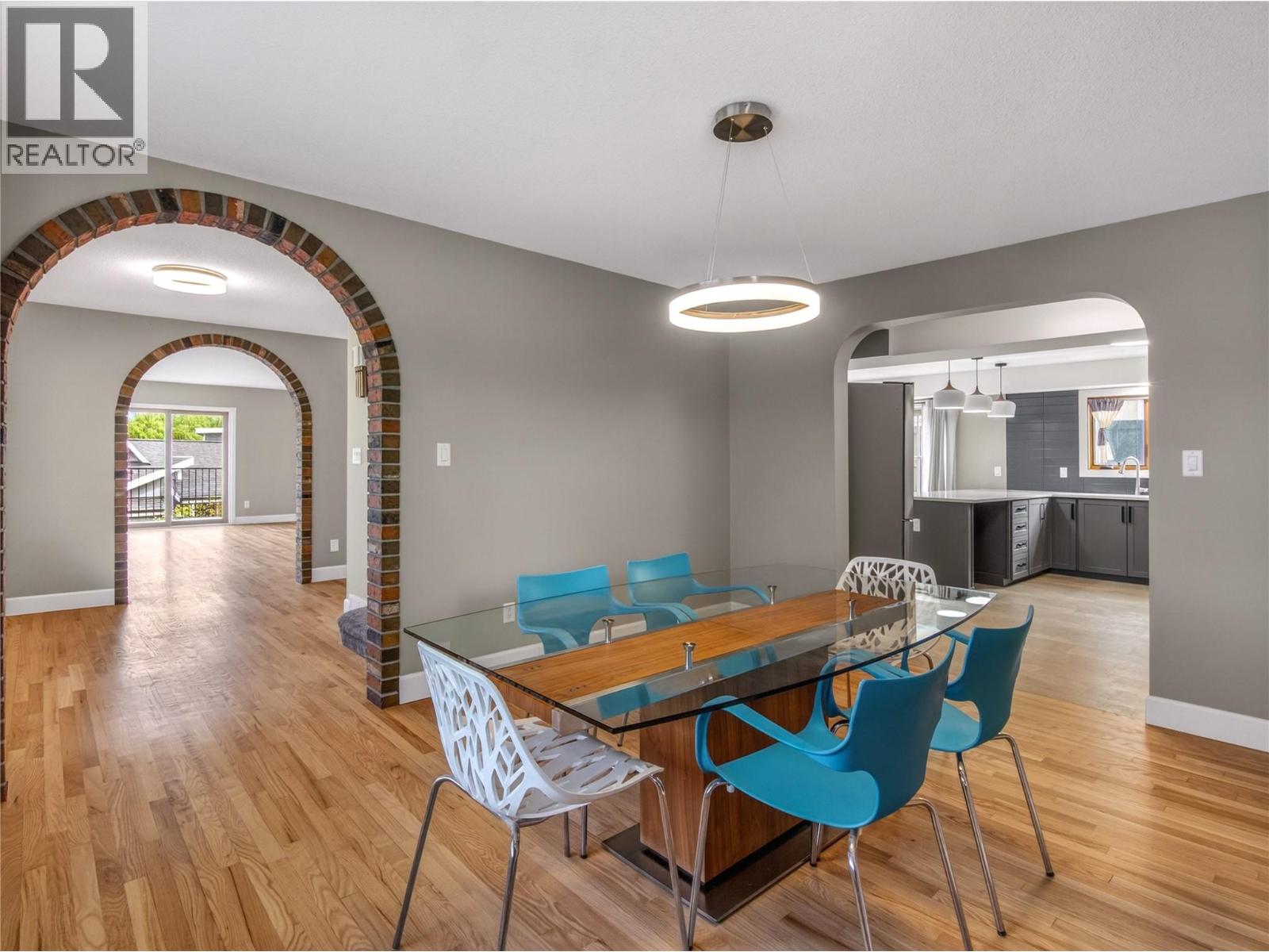 969 Westminster Avenue E, Penticton, British Columbia  V2A 7P1 - Photo 8 - 10388447