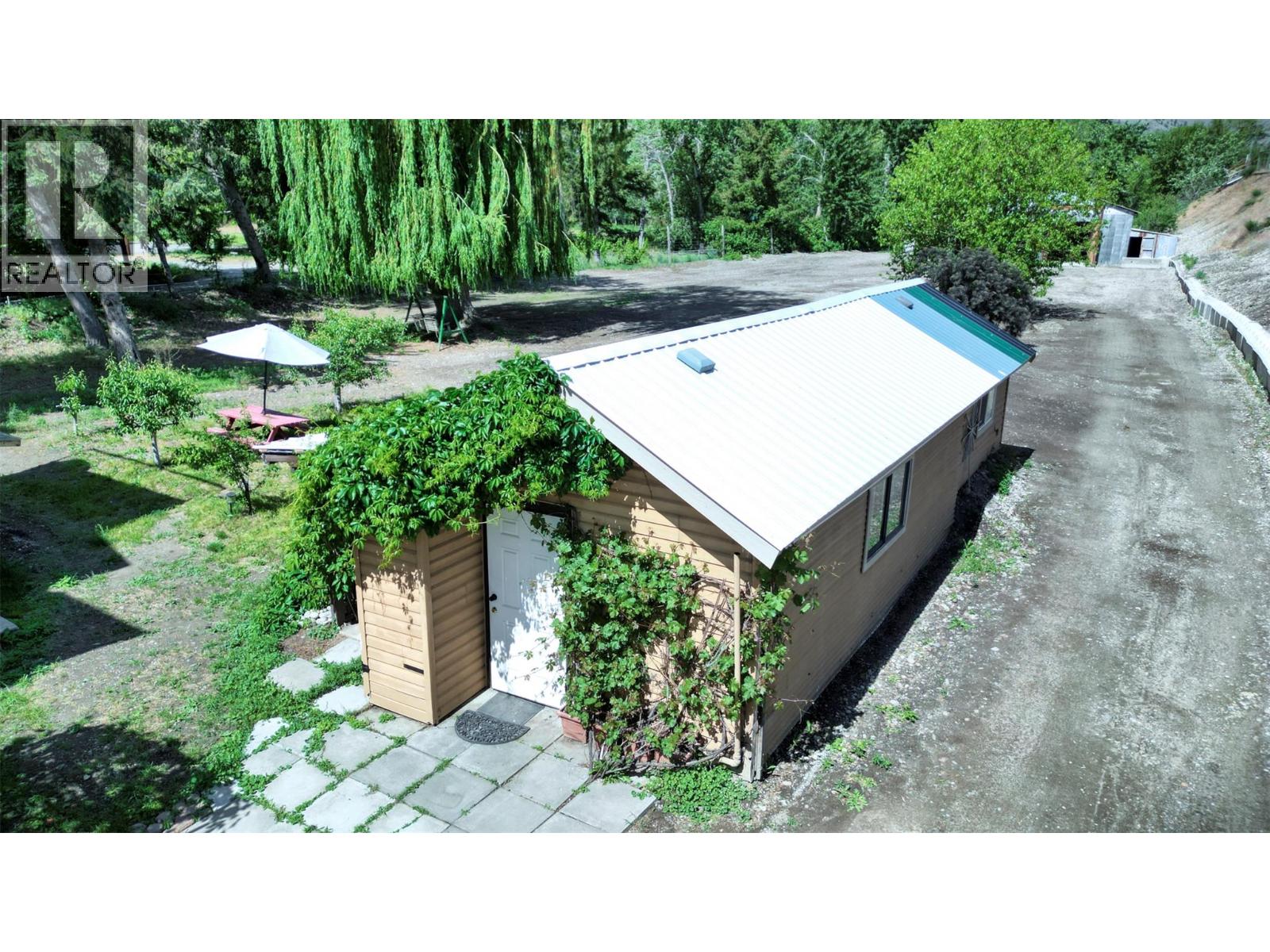 204 Greasewood Avenue, Oliver, British Columbia  V0H 1T1 - Photo 11 - 10388588