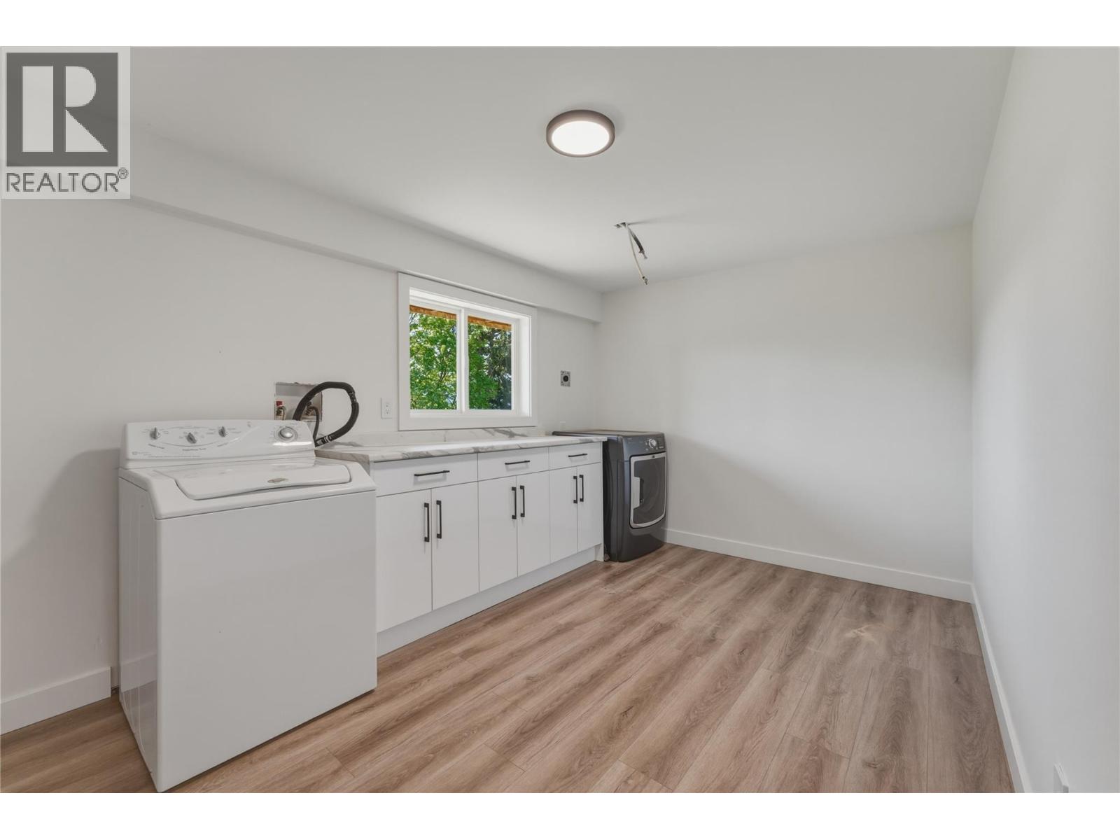 6576 Southwind Road Road, Vernon, British Columbia  V1H 1B7 - Photo 30 - 10388558