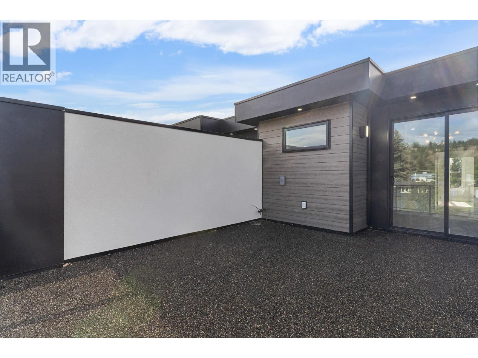 4565 Gordon Drive, Kelowna, British Columbia  V1W 1T3 - Photo 30 - 10388289