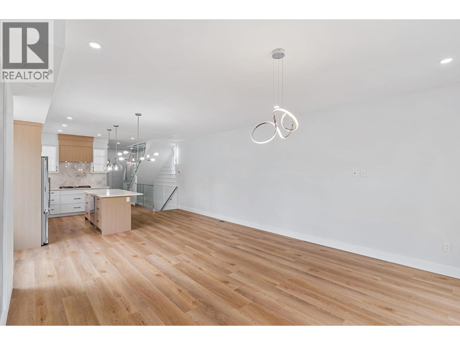 4567 Gordon Drive, Kelowna, British Columbia  V1W 1T3 - Photo 11 - 10388286