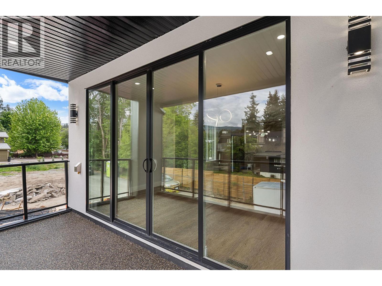 4567 Gordon Drive, Kelowna, British Columbia  V1W 1T3 - Photo 13 - 10388286
