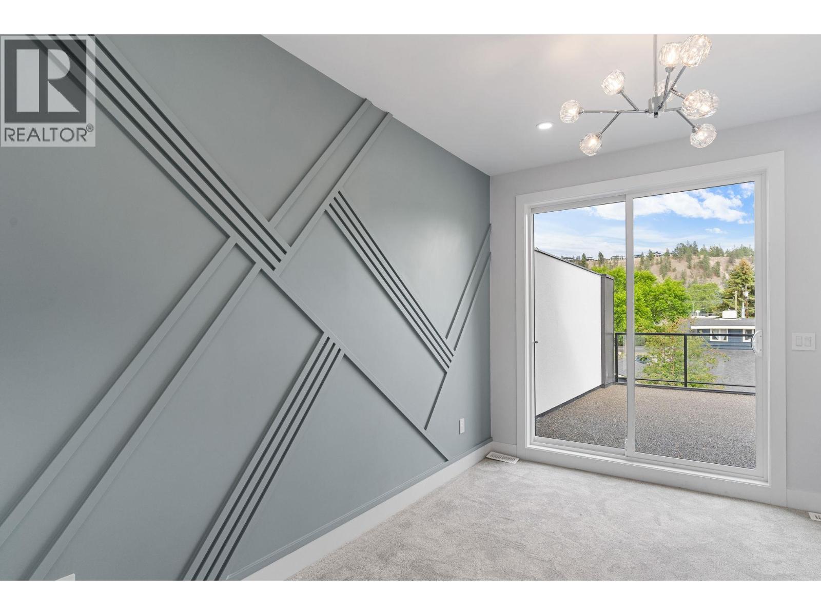 4567 Gordon Drive, Kelowna, British Columbia  V1W 1T3 - Photo 18 - 10388286