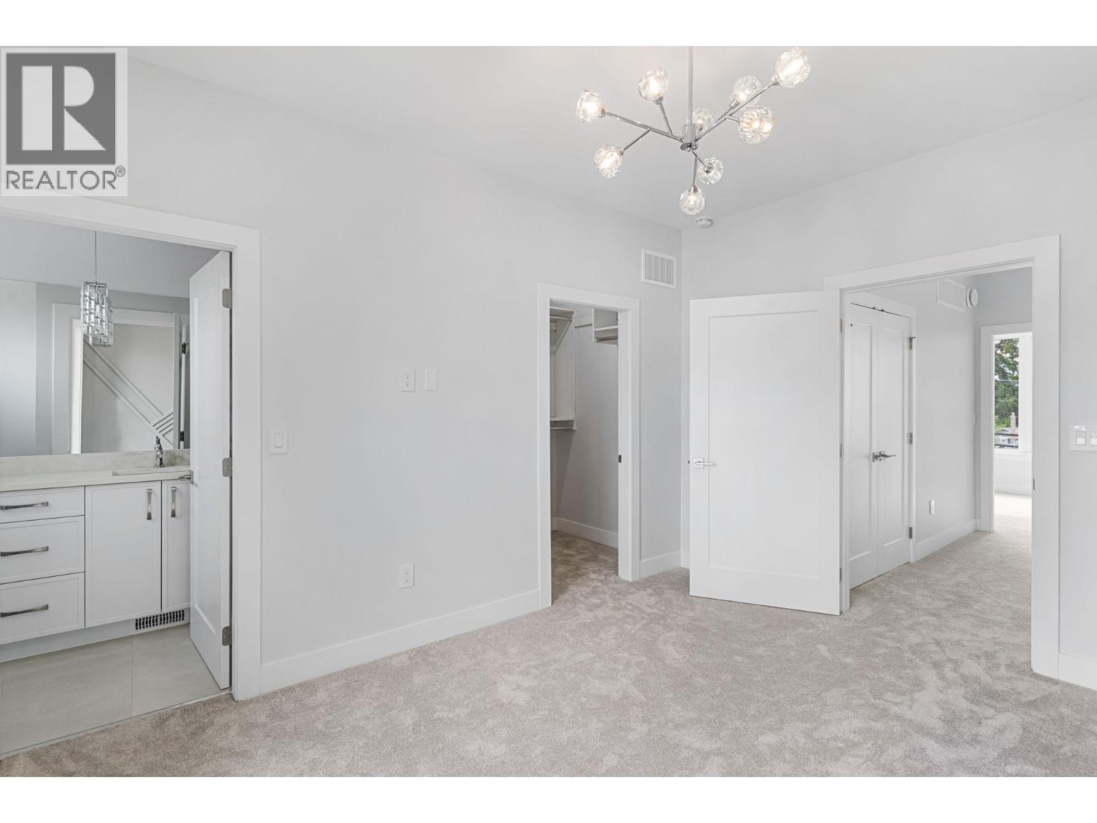 4567 Gordon Drive, Kelowna, British Columbia  V1W 1T3 - Photo 21 - 10388286